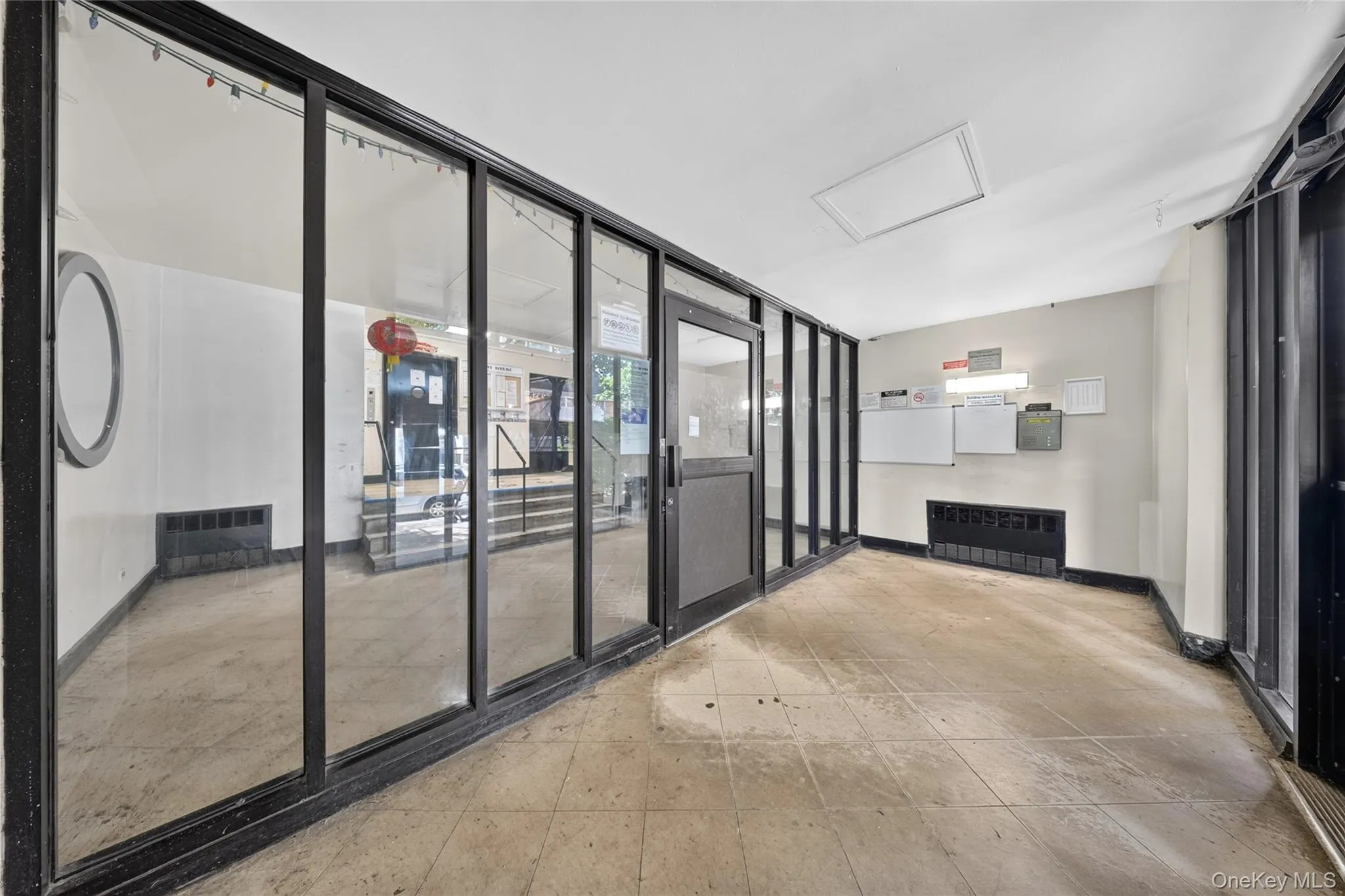 42-40 Bowne Street, New York, NY, 1 Bedroom Bedrooms, 4 Rooms Rooms,1 BathroomBathrooms,Residential,For Rent,Bowne,0,1035505 42-40 Bowne Street, New York, NY, 1 Bedroom Bedrooms, 4 Rooms Rooms,1 BathroomBathrooms,Residential,For Rent,Bowne,0,1035505