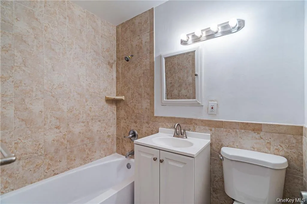 30 Lake Street, White Plains, NY, 1 Bedroom Bedrooms, 4 Rooms Rooms,1 BathroomBathrooms,Residential Lease,For Rent,Lake,0,1035514 30 Lake Street, White Plains, NY, 1 Bedroom Bedrooms, 4 Rooms Rooms,1 BathroomBathrooms,Residential Lease,For Rent,Lake,0,1035514