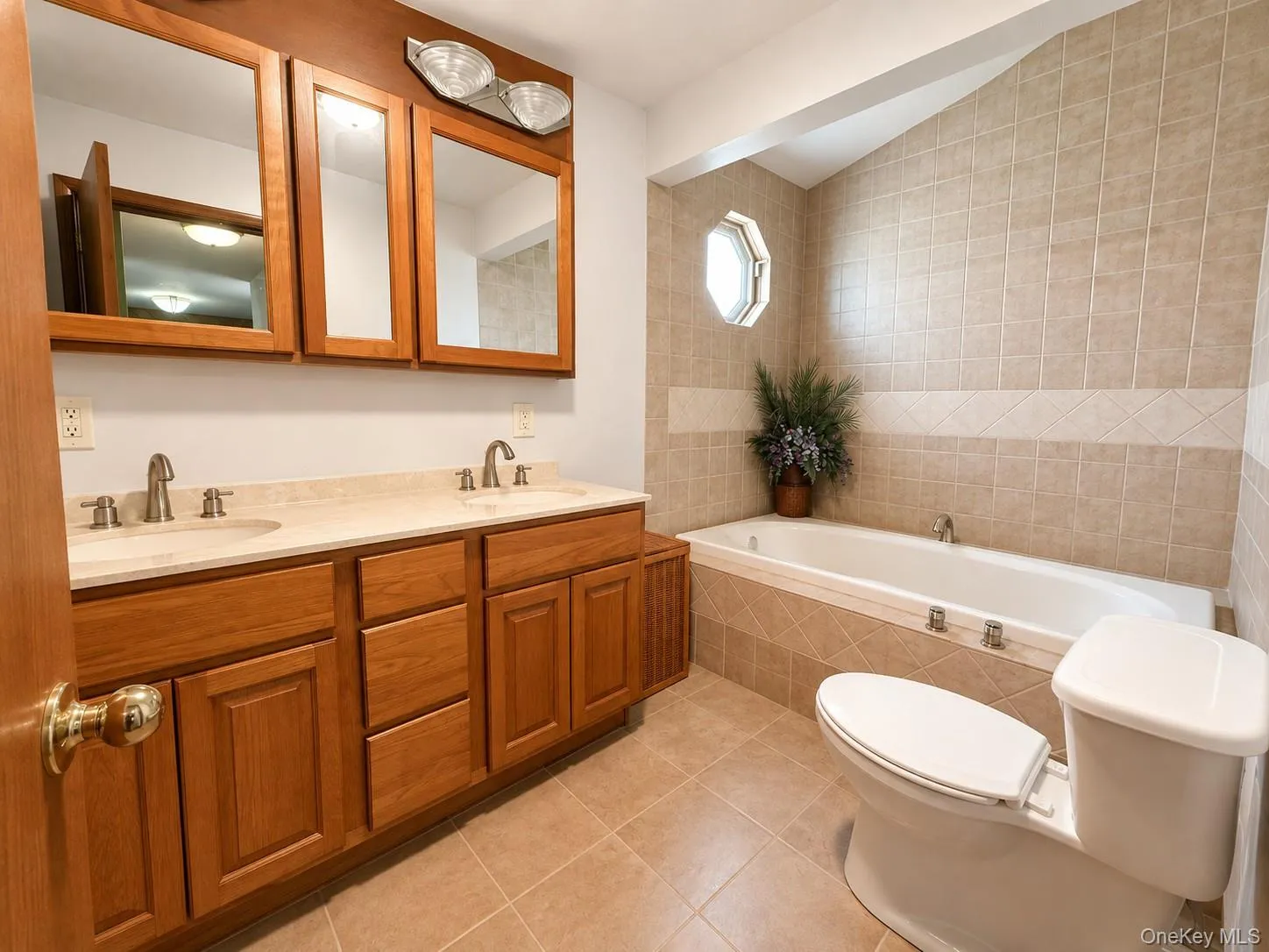 112 Glen Street, Kingston, NY, 2 Bedrooms Bedrooms, 4 Rooms Rooms,2 BathroomsBathrooms,Residential,For Rent,Glen,0,1035517 112 Glen Street, Kingston, NY, 2 Bedrooms Bedrooms, 4 Rooms Rooms,2 BathroomsBathrooms,Residential,For Rent,Glen,0,1035517