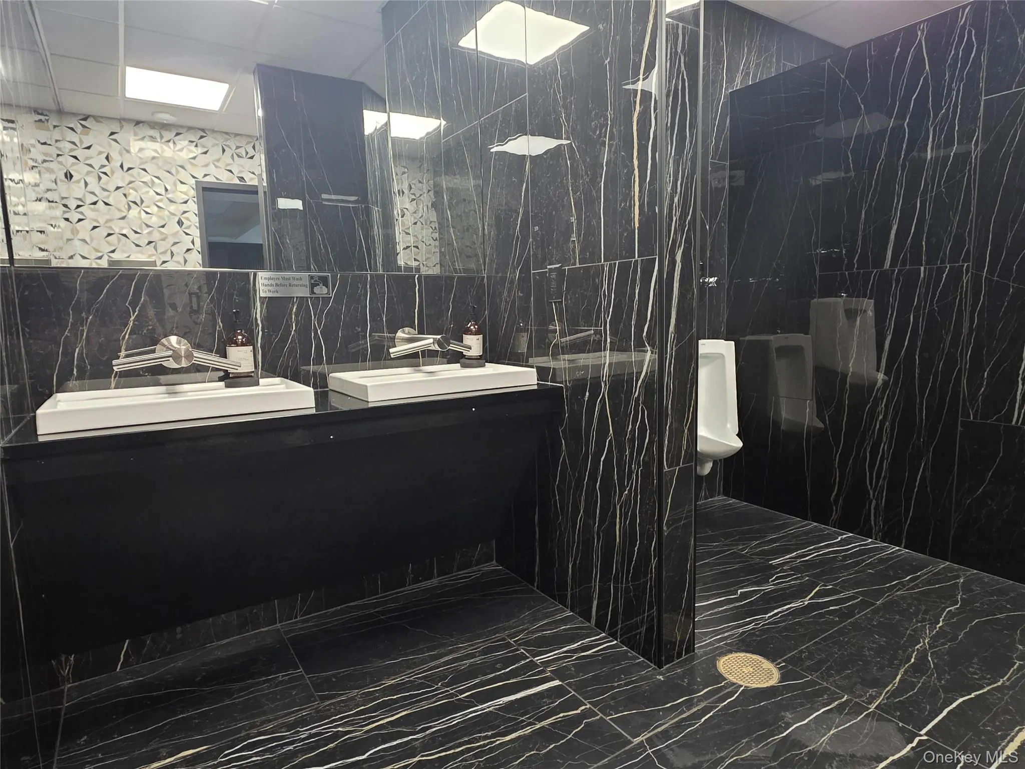 MENS BATHROOM MENS BATHROOM