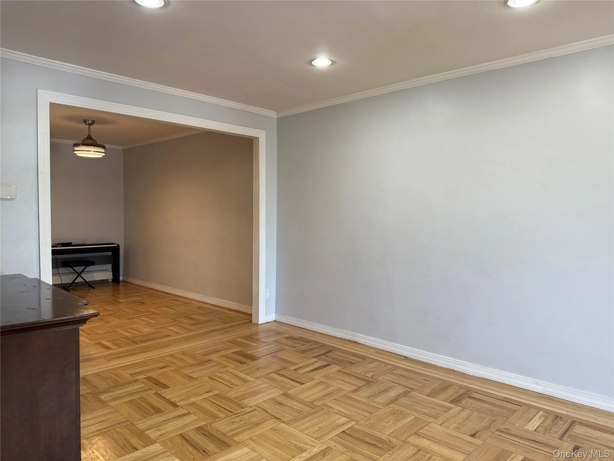 2944 Lurting Avenue, New York, NY, 3 Bedrooms Bedrooms, 8 Rooms Rooms,2 BathroomsBathrooms,Residential,For Rent,Lurting,0,1035533 2944 Lurting Avenue, New York, NY, 3 Bedrooms Bedrooms, 8 Rooms Rooms,2 BathroomsBathrooms,Residential,For Rent,Lurting,0,1035533