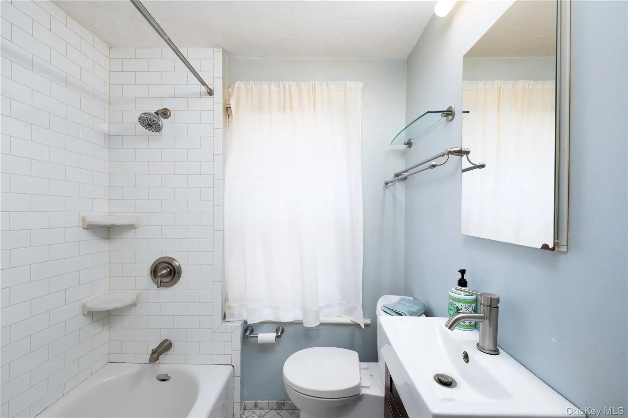 530 Washington Avenue, Fishkill, NY, 3 Bedrooms Bedrooms, 6 Rooms Rooms,2 BathroomsBathrooms,Residential,For Rent,Washington,0,1035535 530 Washington Avenue, Fishkill, NY, 3 Bedrooms Bedrooms, 6 Rooms Rooms,2 BathroomsBathrooms,Residential,For Rent,Washington,0,1035535