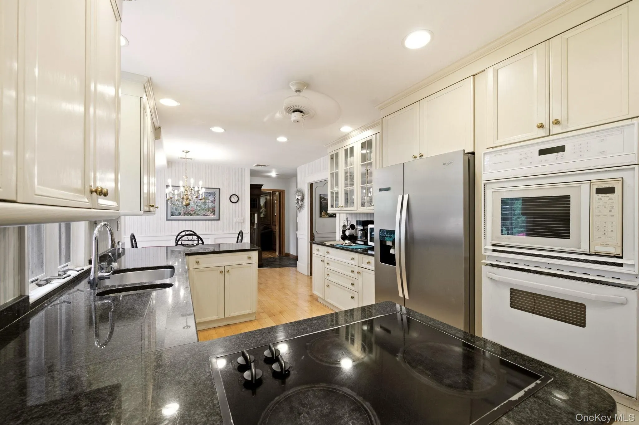 26 Sheryl Crescent, Smithtown, NY, 4 Bedrooms Bedrooms, 9 Rooms Rooms,3 BathroomsBathrooms,Residential,For Rent,Sheryl,0,1035540 26 Sheryl Crescent, Smithtown, NY, 4 Bedrooms Bedrooms, 9 Rooms Rooms,3 BathroomsBathrooms,Residential,For Rent,Sheryl,0,1035540