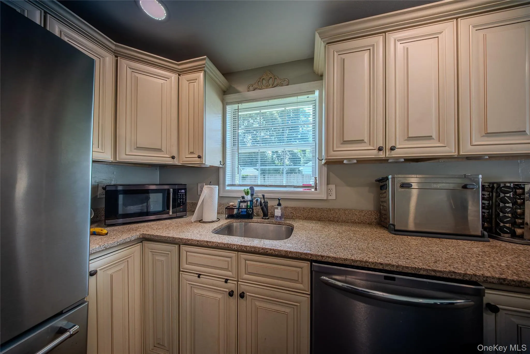 17 Connelly Drive, Brookhaven, NY, 2 Bedrooms Bedrooms, 5 Rooms Rooms,1 BathroomBathrooms,Residential,For Rent,Connelly,0,1035541 17 Connelly Drive, Brookhaven, NY, 2 Bedrooms Bedrooms, 5 Rooms Rooms,1 BathroomBathrooms,Residential,For Rent,Connelly,0,1035541