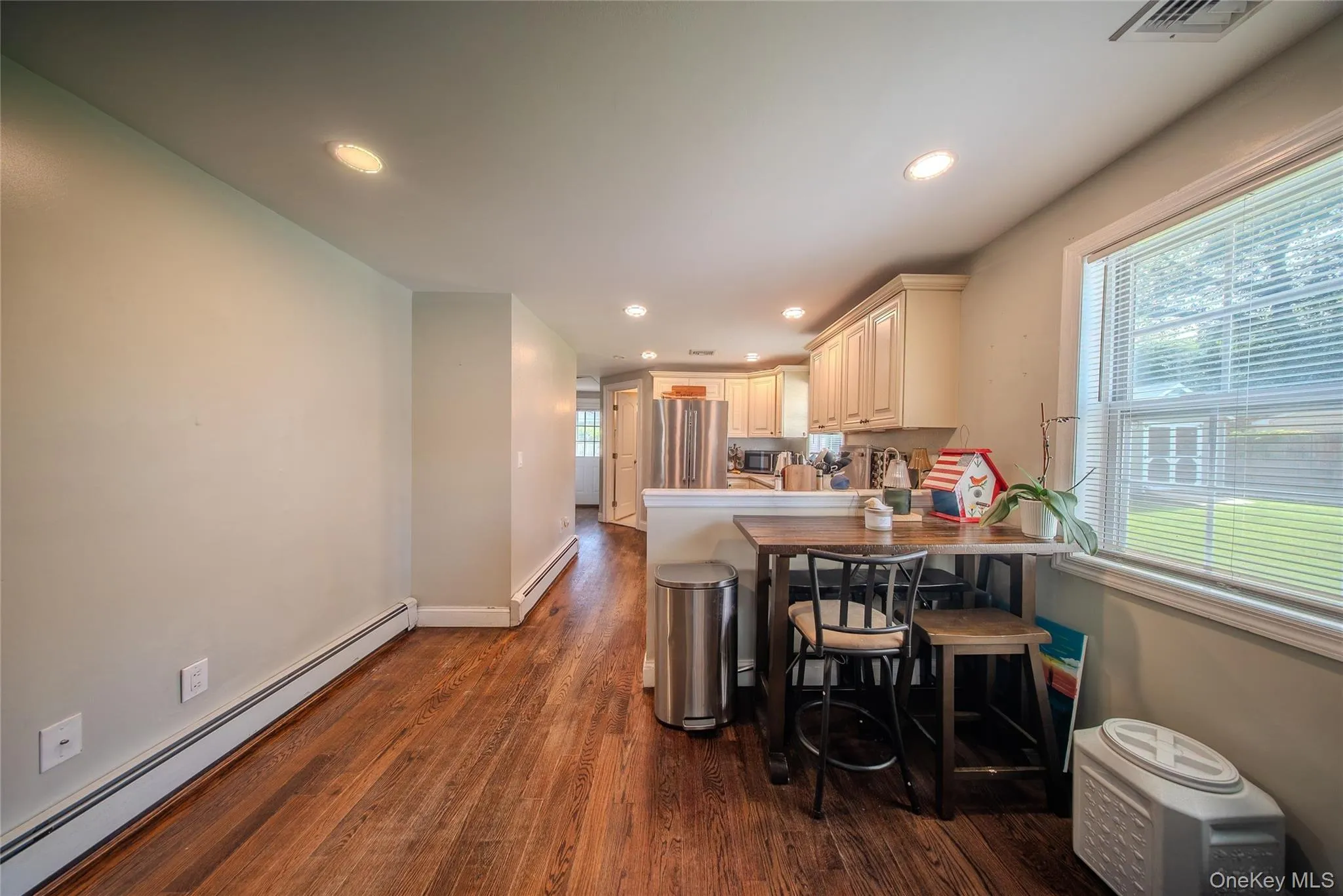 17 Connelly Drive, Brookhaven, NY, 2 Bedrooms Bedrooms, 5 Rooms Rooms,1 BathroomBathrooms,Residential,For Rent,Connelly,0,1035541 17 Connelly Drive, Brookhaven, NY, 2 Bedrooms Bedrooms, 5 Rooms Rooms,1 BathroomBathrooms,Residential,For Rent,Connelly,0,1035541