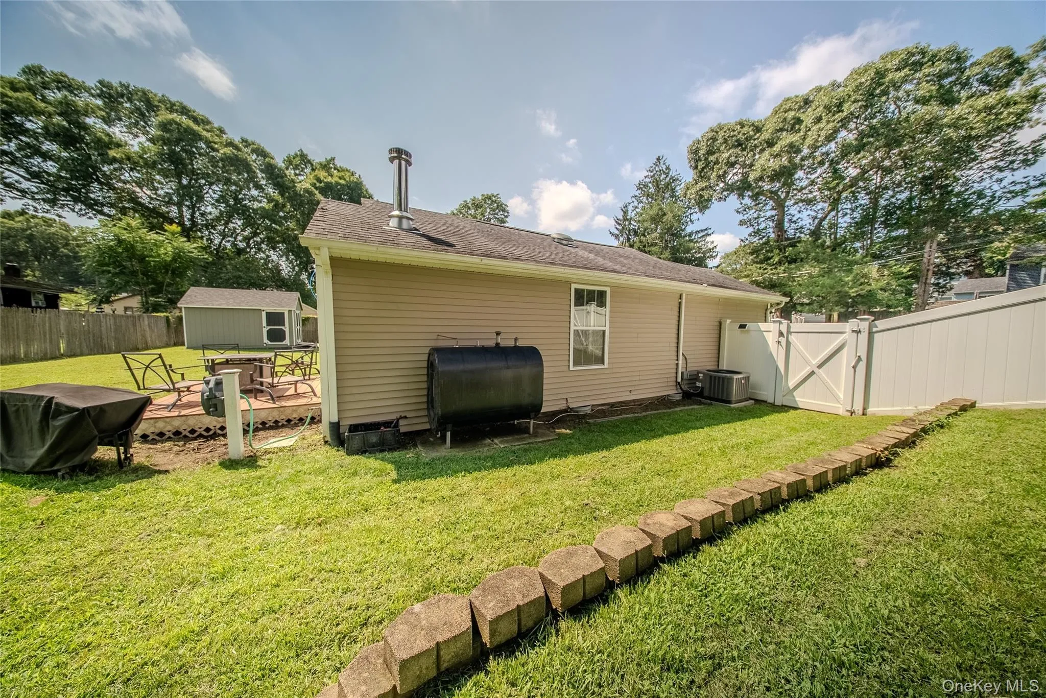 17 Connelly Drive, Brookhaven, NY, 2 Bedrooms Bedrooms, 5 Rooms Rooms,1 BathroomBathrooms,Residential,For Rent,Connelly,0,1035541 17 Connelly Drive, Brookhaven, NY, 2 Bedrooms Bedrooms, 5 Rooms Rooms,1 BathroomBathrooms,Residential,For Rent,Connelly,0,1035541