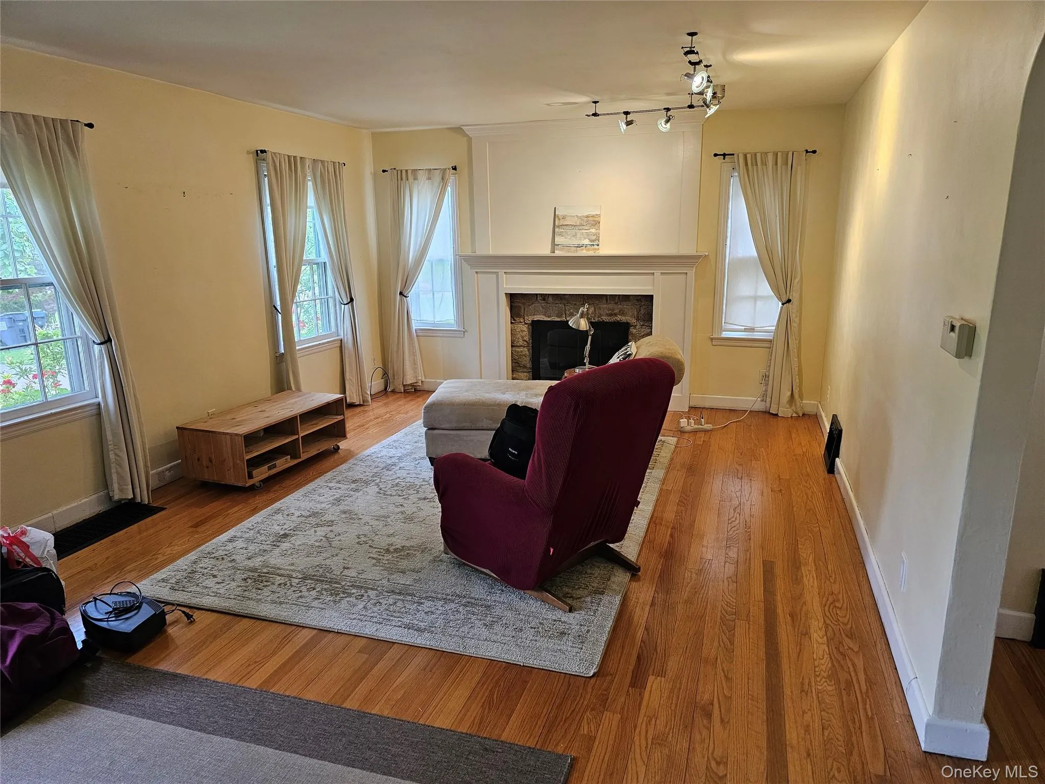 2195 Route 302, Wallkill, NY, 2 Bedrooms Bedrooms, 6 Rooms Rooms,1 BathroomBathrooms,Residential,For Rent,Route 302,0,1035543 2195 Route 302, Wallkill, NY, 2 Bedrooms Bedrooms, 6 Rooms Rooms,1 BathroomBathrooms,Residential,For Rent,Route 302,0,1035543