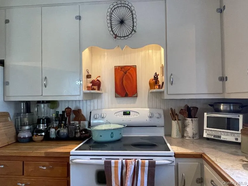 2195 Route 302, Wallkill, NY, 2 Bedrooms Bedrooms, 6 Rooms Rooms,1 BathroomBathrooms,Residential,For Rent,Route 302,0,1035543 2195 Route 302, Wallkill, NY, 2 Bedrooms Bedrooms, 6 Rooms Rooms,1 BathroomBathrooms,Residential,For Rent,Route 302,0,1035543