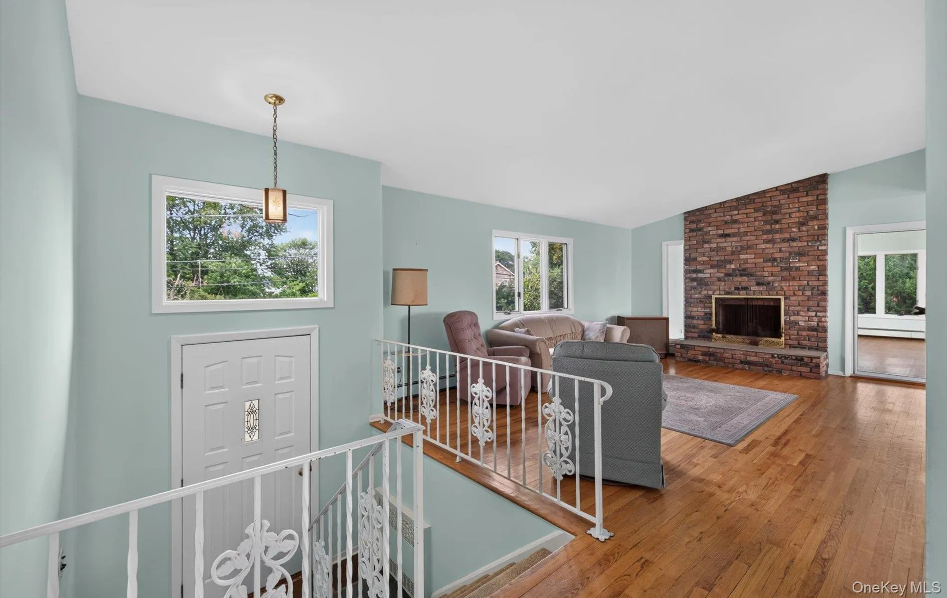 23 Eastland Drive, Glen Cove, NY, 4 Bedrooms Bedrooms, 10 Rooms Rooms,2 BathroomsBathrooms,Residential,For Rent,Eastland,0,1035548 23 Eastland Drive, Glen Cove, NY, 4 Bedrooms Bedrooms, 10 Rooms Rooms,2 BathroomsBathrooms,Residential,For Rent,Eastland,0,1035548