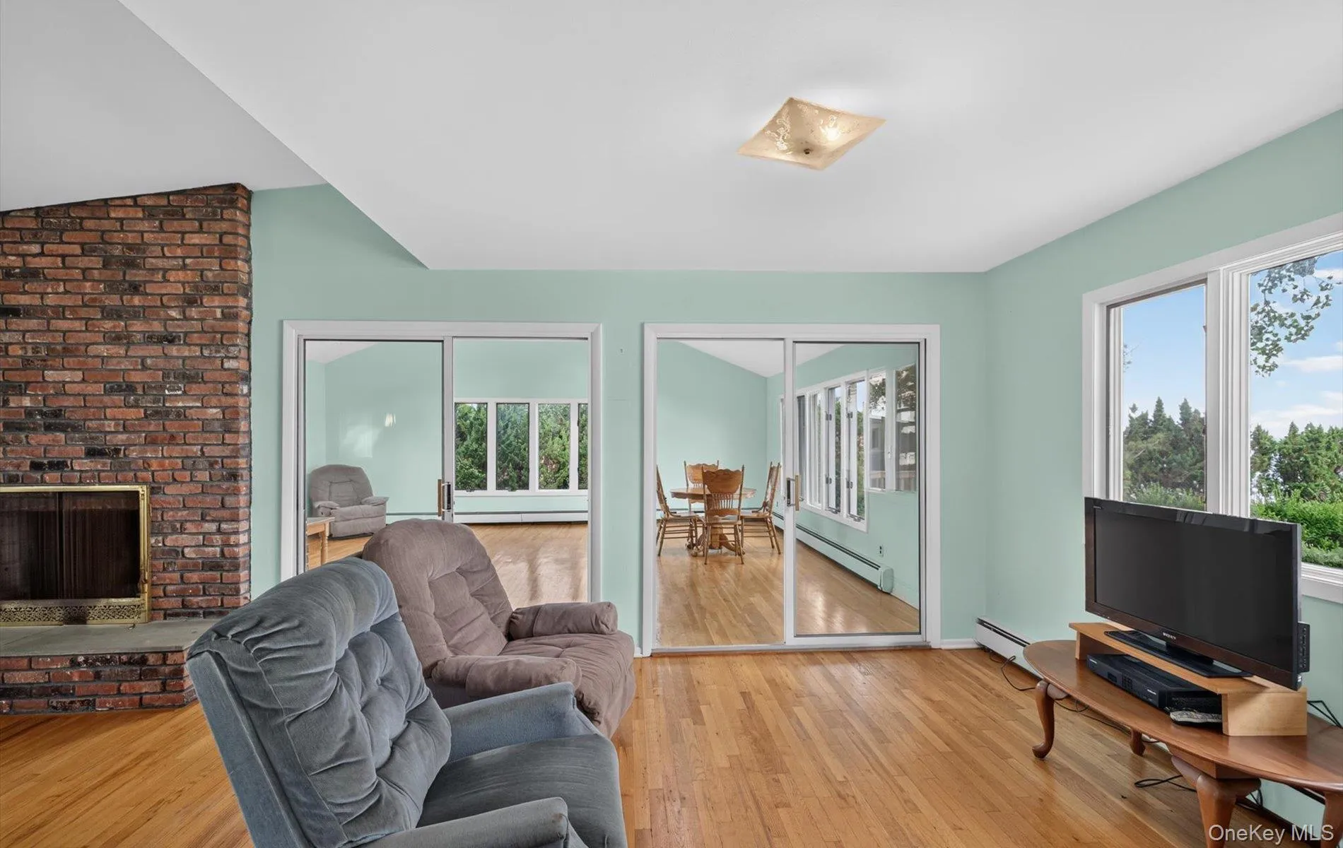 23 Eastland Drive, Glen Cove, NY, 4 Bedrooms Bedrooms, 10 Rooms Rooms,2 BathroomsBathrooms,Residential,For Rent,Eastland,0,1035548 23 Eastland Drive, Glen Cove, NY, 4 Bedrooms Bedrooms, 10 Rooms Rooms,2 BathroomsBathrooms,Residential,For Rent,Eastland,0,1035548
