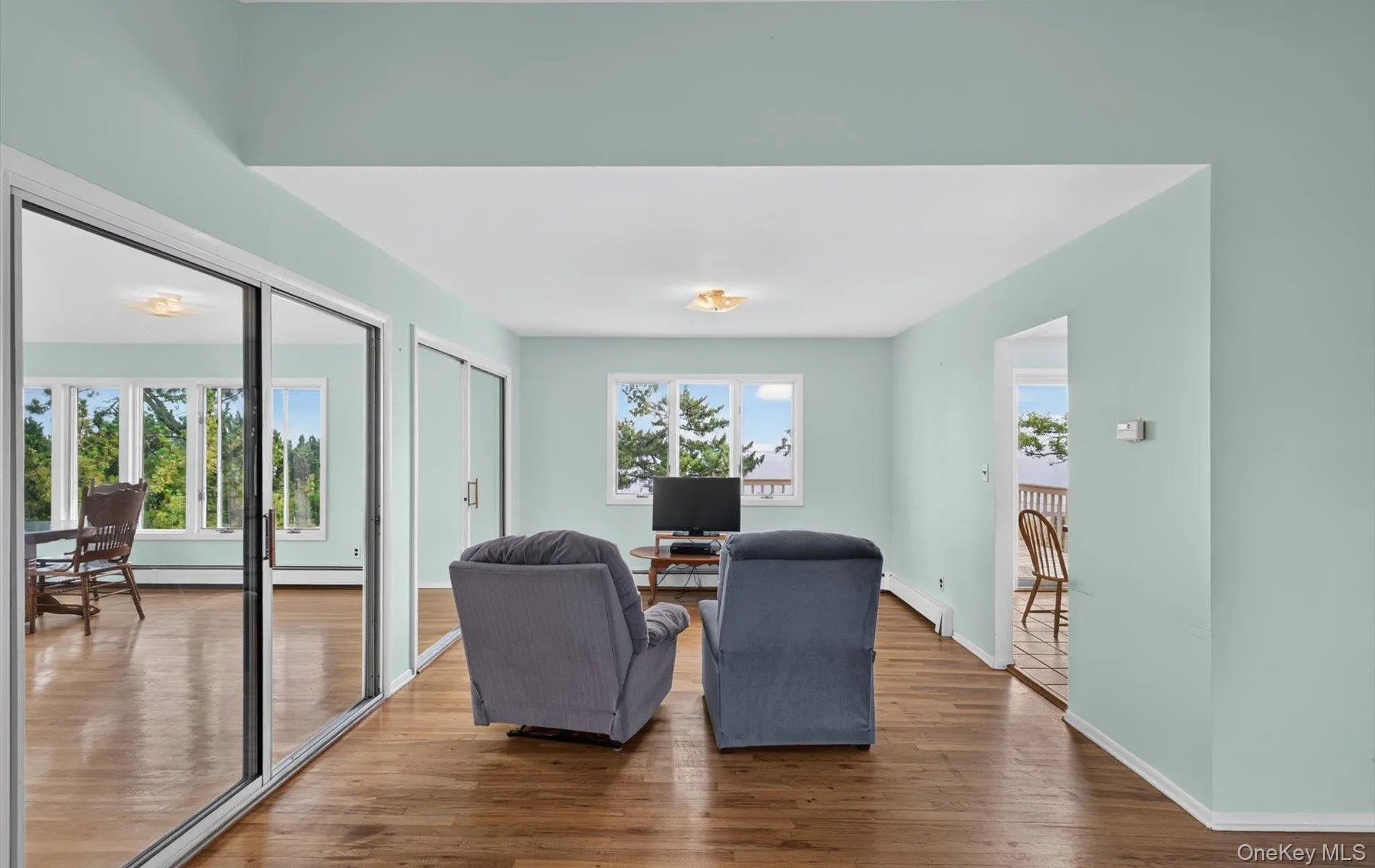 23 Eastland Drive, Glen Cove, NY, 4 Bedrooms Bedrooms, 10 Rooms Rooms,2 BathroomsBathrooms,Residential,For Rent,Eastland,0,1035548 23 Eastland Drive, Glen Cove, NY, 4 Bedrooms Bedrooms, 10 Rooms Rooms,2 BathroomsBathrooms,Residential,For Rent,Eastland,0,1035548