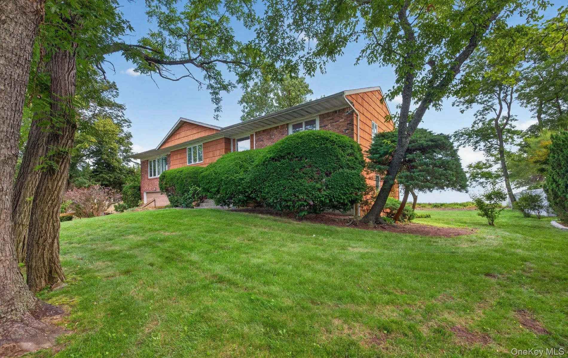 23 Eastland Drive, Glen Cove, NY, 4 Bedrooms Bedrooms, 10 Rooms Rooms,2 BathroomsBathrooms,Residential,For Rent,Eastland,0,1035548 23 Eastland Drive, Glen Cove, NY, 4 Bedrooms Bedrooms, 10 Rooms Rooms,2 BathroomsBathrooms,Residential,For Rent,Eastland,0,1035548