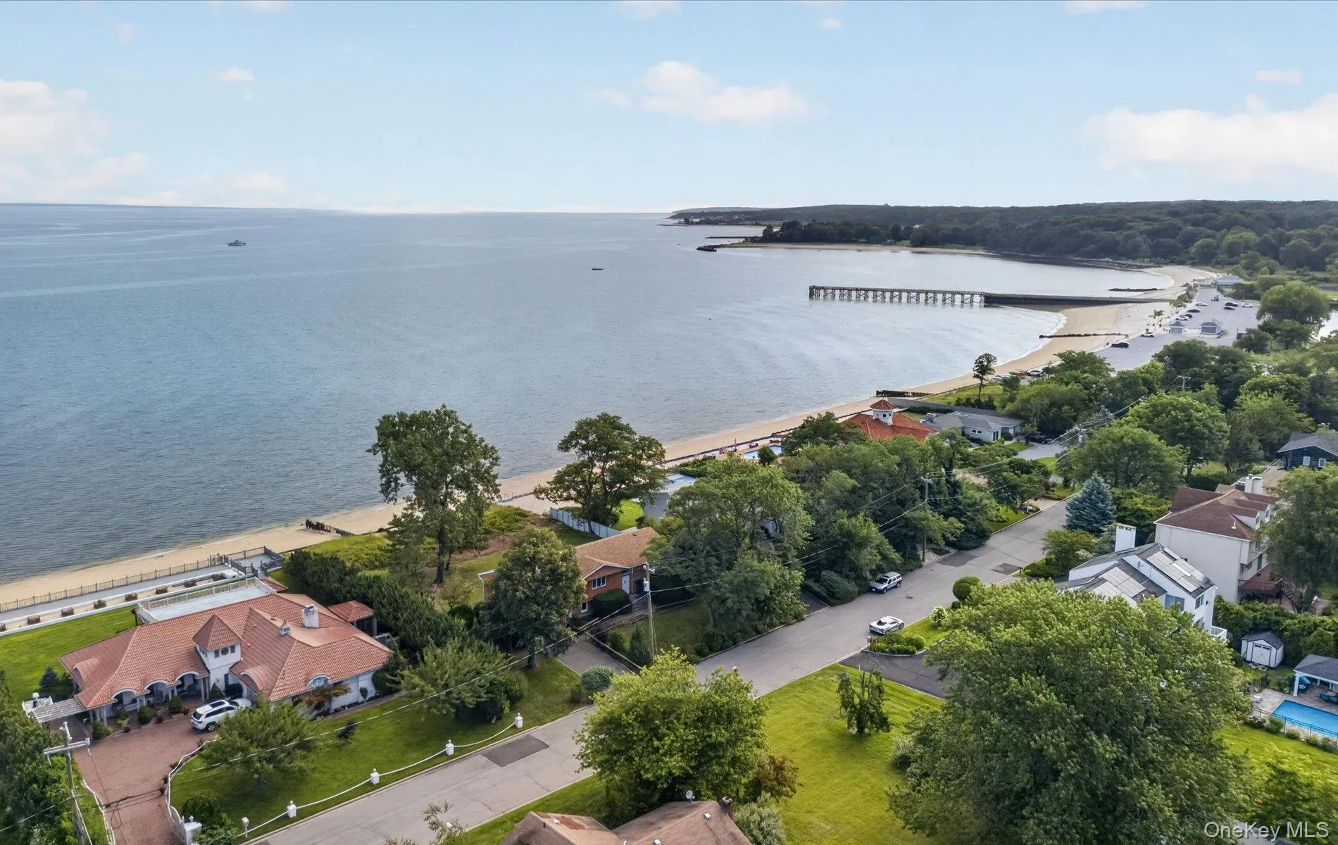 23 Eastland Drive, Glen Cove, NY, 4 Bedrooms Bedrooms, 10 Rooms Rooms,2 BathroomsBathrooms,Residential,For Rent,Eastland,0,1035548 23 Eastland Drive, Glen Cove, NY, 4 Bedrooms Bedrooms, 10 Rooms Rooms,2 BathroomsBathrooms,Residential,For Rent,Eastland,0,1035548