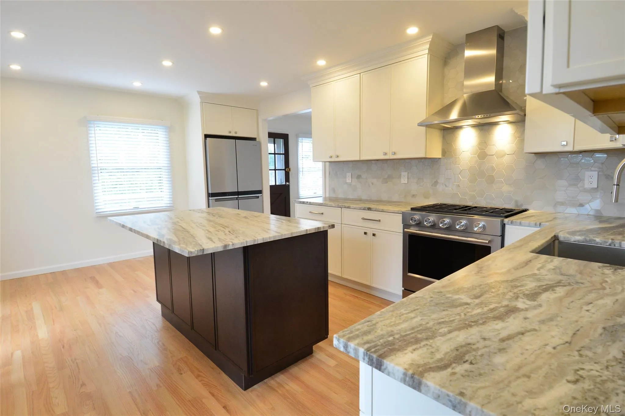 33 Terrace Place, Eastchester, NY, 3 Bedrooms Bedrooms, 5 Rooms Rooms,1 BathroomBathrooms,Residential Lease,For Rent,Terrace,0,1035552 33 Terrace Place, Eastchester, NY, 3 Bedrooms Bedrooms, 5 Rooms Rooms,1 BathroomBathrooms,Residential Lease,For Rent,Terrace,0,1035552
