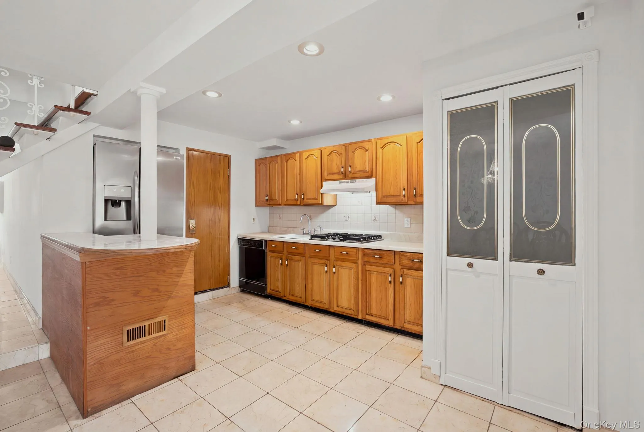 100-06 133rd Avenue, New York, NY, 4 Bedrooms Bedrooms, 7 Rooms Rooms,1 BathroomBathrooms,Residential,For Rent,133rd,0,1035559 100-06 133rd Avenue, New York, NY, 4 Bedrooms Bedrooms, 7 Rooms Rooms,1 BathroomBathrooms,Residential,For Rent,133rd,0,1035559