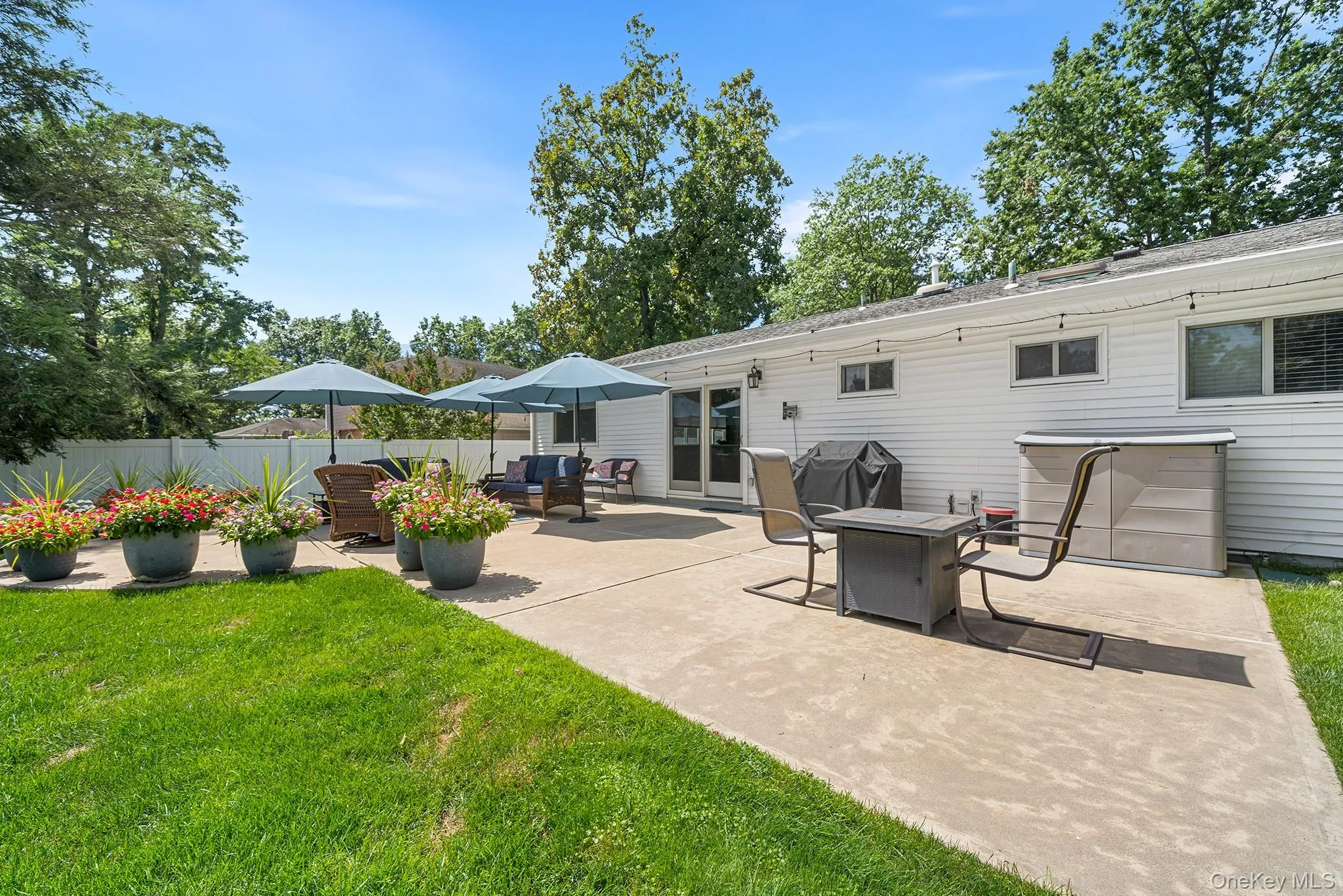 11 Pimlico Drive, Smithtown, NY, 3 Bedrooms Bedrooms, 7 Rooms Rooms,2 BathroomsBathrooms,Residential,For Rent,Pimlico,0,1035561 11 Pimlico Drive, Smithtown, NY, 3 Bedrooms Bedrooms, 7 Rooms Rooms,2 BathroomsBathrooms,Residential,For Rent,Pimlico,0,1035561