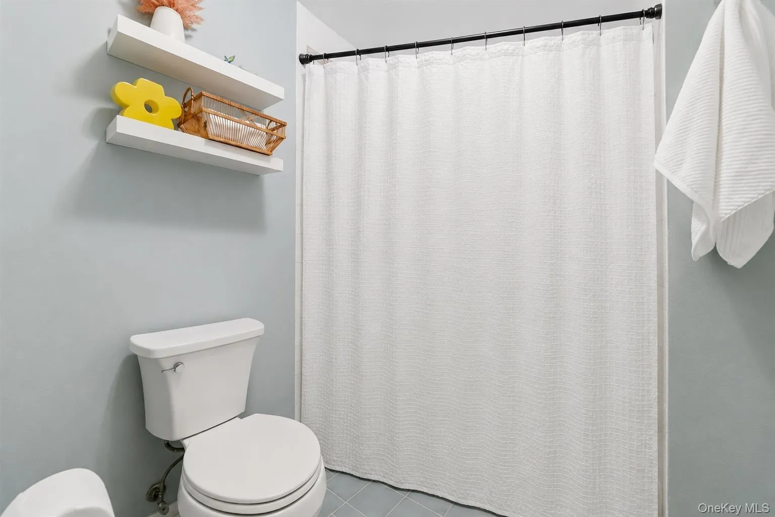 1103 Hunters Run, Greenburgh, NY, 2 Bedrooms Bedrooms, 5 Rooms Rooms,1 BathroomBathrooms,Residential Lease,For Rent,Hunters,0,1035565 1103 Hunters Run, Greenburgh, NY, 2 Bedrooms Bedrooms, 5 Rooms Rooms,1 BathroomBathrooms,Residential Lease,For Rent,Hunters,0,1035565