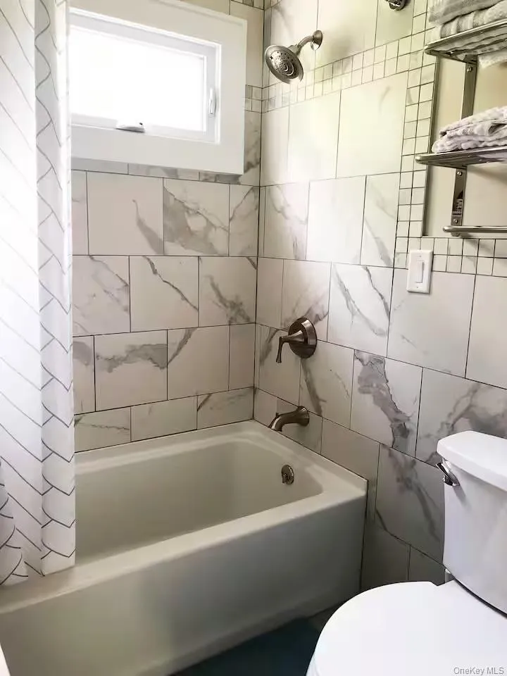 96 Orange Street, Marlboro, NY, 3 Bedrooms Bedrooms, 6 Rooms Rooms,1 BathroomBathrooms,Residential Lease,For Rent,Orange,0,1035567 96 Orange Street, Marlboro, NY, 3 Bedrooms Bedrooms, 6 Rooms Rooms,1 BathroomBathrooms,Residential Lease,For Rent,Orange,0,1035567