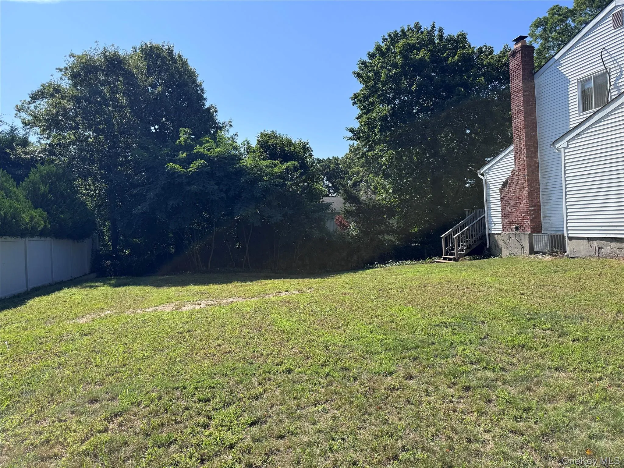 16 Herrick Avenue, Huntington, NY, 4 Bedrooms Bedrooms, 12 Rooms Rooms,2 BathroomsBathrooms,Residential,For Rent,Herrick,0,1035572 16 Herrick Avenue, Huntington, NY, 4 Bedrooms Bedrooms, 12 Rooms Rooms,2 BathroomsBathrooms,Residential,For Rent,Herrick,0,1035572