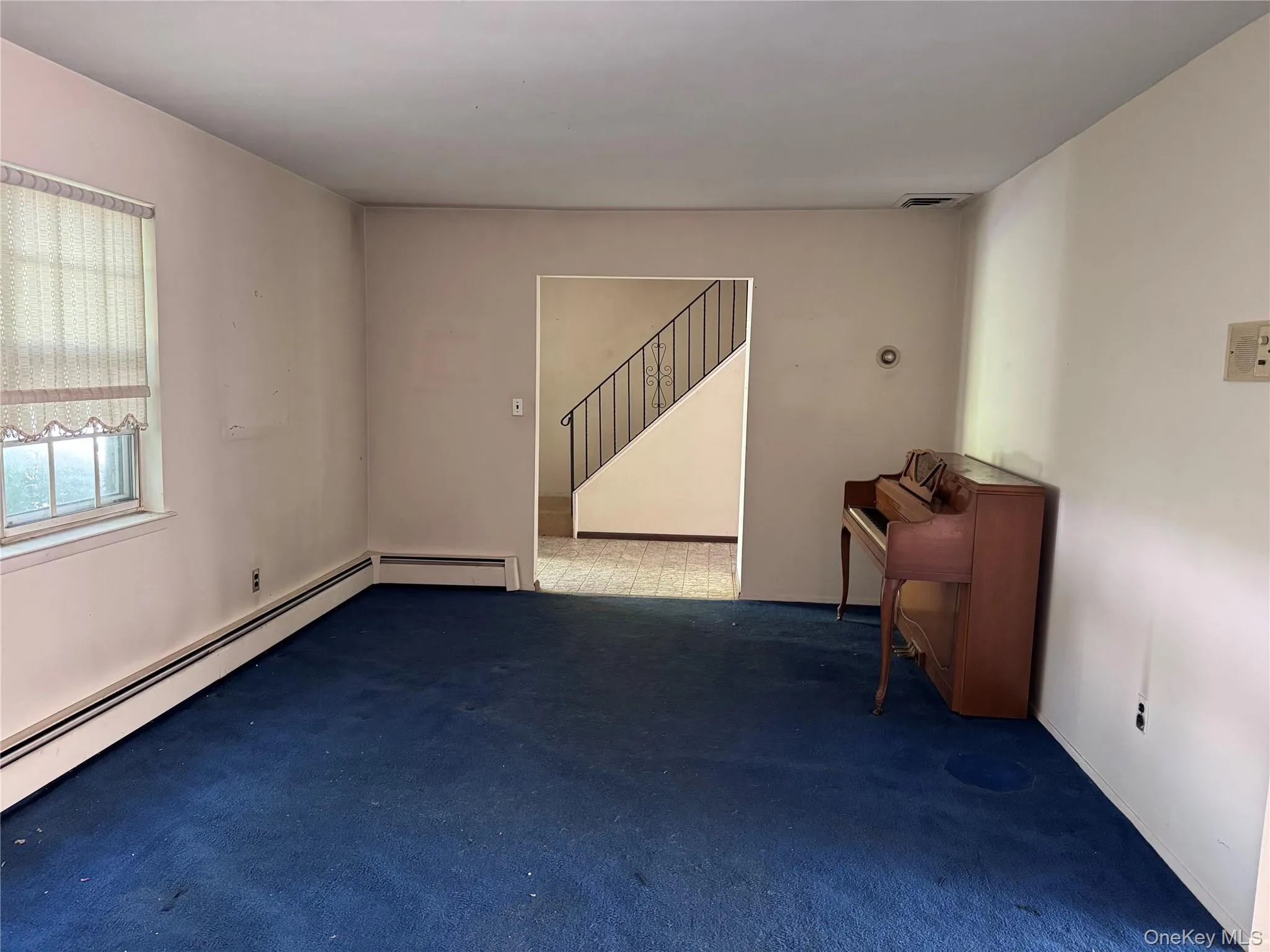 16 Herrick Avenue, Huntington, NY, 4 Bedrooms Bedrooms, 12 Rooms Rooms,2 BathroomsBathrooms,Residential,For Rent,Herrick,0,1035572 16 Herrick Avenue, Huntington, NY, 4 Bedrooms Bedrooms, 12 Rooms Rooms,2 BathroomsBathrooms,Residential,For Rent,Herrick,0,1035572