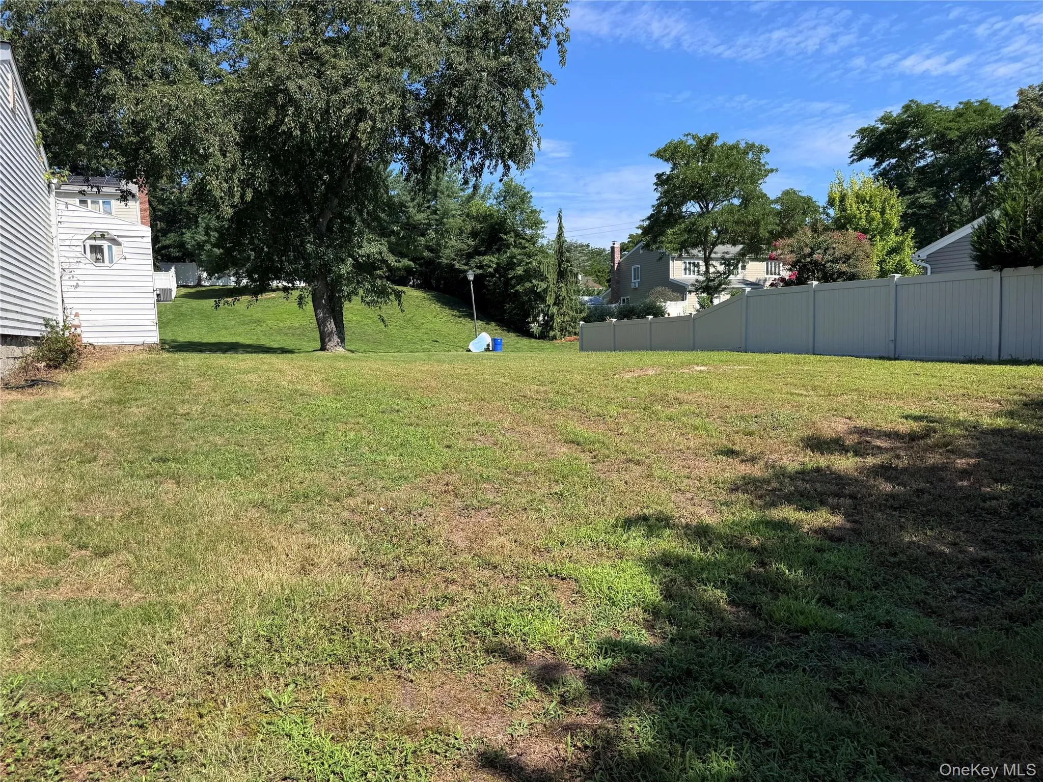 16 Herrick Avenue, Huntington, NY, 4 Bedrooms Bedrooms, 12 Rooms Rooms,2 BathroomsBathrooms,Residential,For Rent,Herrick,0,1035572 16 Herrick Avenue, Huntington, NY, 4 Bedrooms Bedrooms, 12 Rooms Rooms,2 BathroomsBathrooms,Residential,For Rent,Herrick,0,1035572