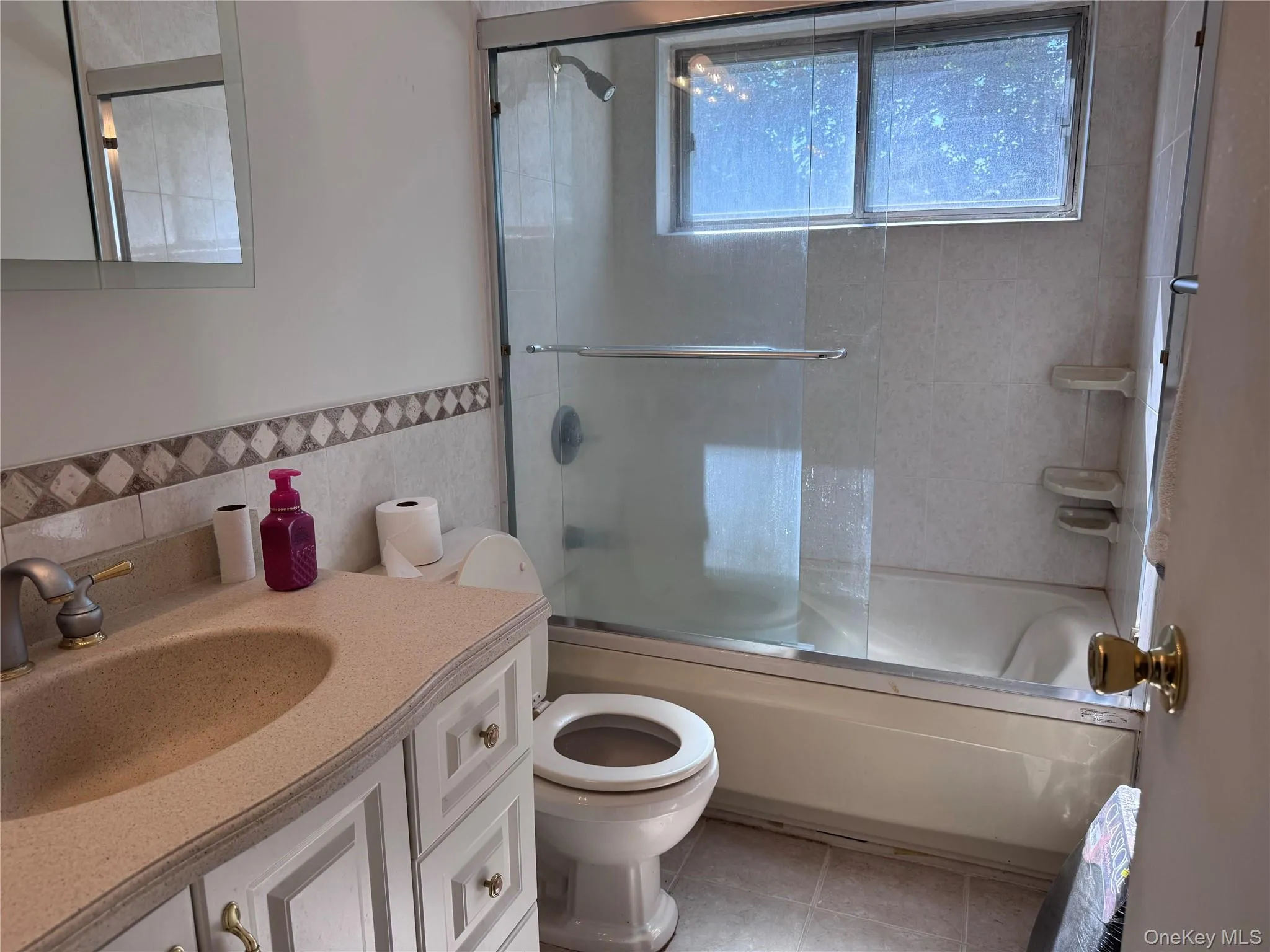 16 Herrick Avenue, Huntington, NY, 4 Bedrooms Bedrooms, 12 Rooms Rooms,2 BathroomsBathrooms,Residential,For Rent,Herrick,0,1035572 16 Herrick Avenue, Huntington, NY, 4 Bedrooms Bedrooms, 12 Rooms Rooms,2 BathroomsBathrooms,Residential,For Rent,Herrick,0,1035572