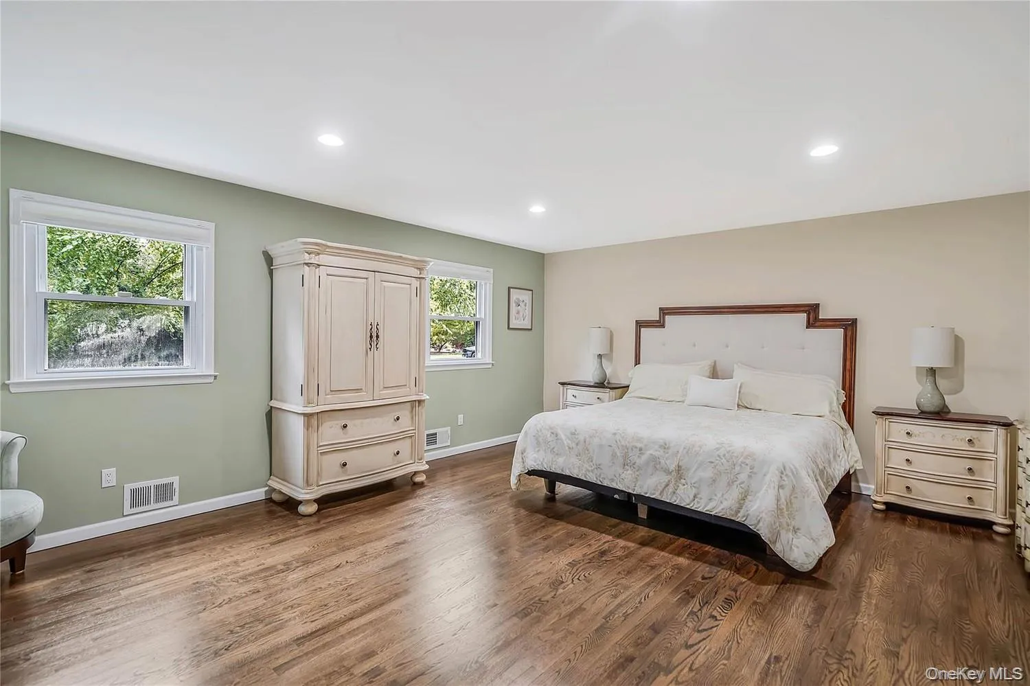 10 Williamsburg Drive, Smithtown, NY, 4 Bedrooms Bedrooms, 8 Rooms Rooms,3 BathroomsBathrooms,Residential,For Rent,Williamsburg,0,1035573 10 Williamsburg Drive, Smithtown, NY, 4 Bedrooms Bedrooms, 8 Rooms Rooms,3 BathroomsBathrooms,Residential,For Rent,Williamsburg,0,1035573
