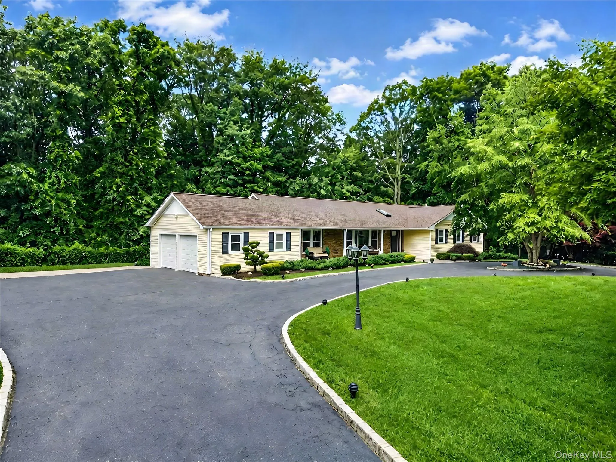 10 Williamsburg Drive, Smithtown, NY, 4 Bedrooms Bedrooms, 8 Rooms Rooms,3 BathroomsBathrooms,Residential,For Rent,Williamsburg,0,1035573 10 Williamsburg Drive, Smithtown, NY, 4 Bedrooms Bedrooms, 8 Rooms Rooms,3 BathroomsBathrooms,Residential,For Rent,Williamsburg,0,1035573
