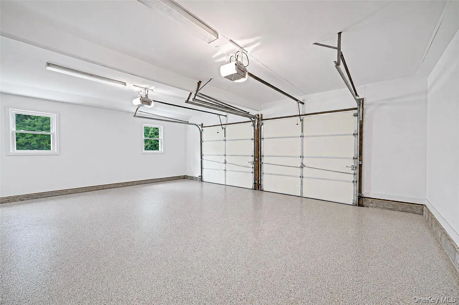 10 Williamsburg Drive, Smithtown, NY, 4 Bedrooms Bedrooms, 8 Rooms Rooms,3 BathroomsBathrooms,Residential,For Rent,Williamsburg,0,1035573 10 Williamsburg Drive, Smithtown, NY, 4 Bedrooms Bedrooms, 8 Rooms Rooms,3 BathroomsBathrooms,Residential,For Rent,Williamsburg,0,1035573