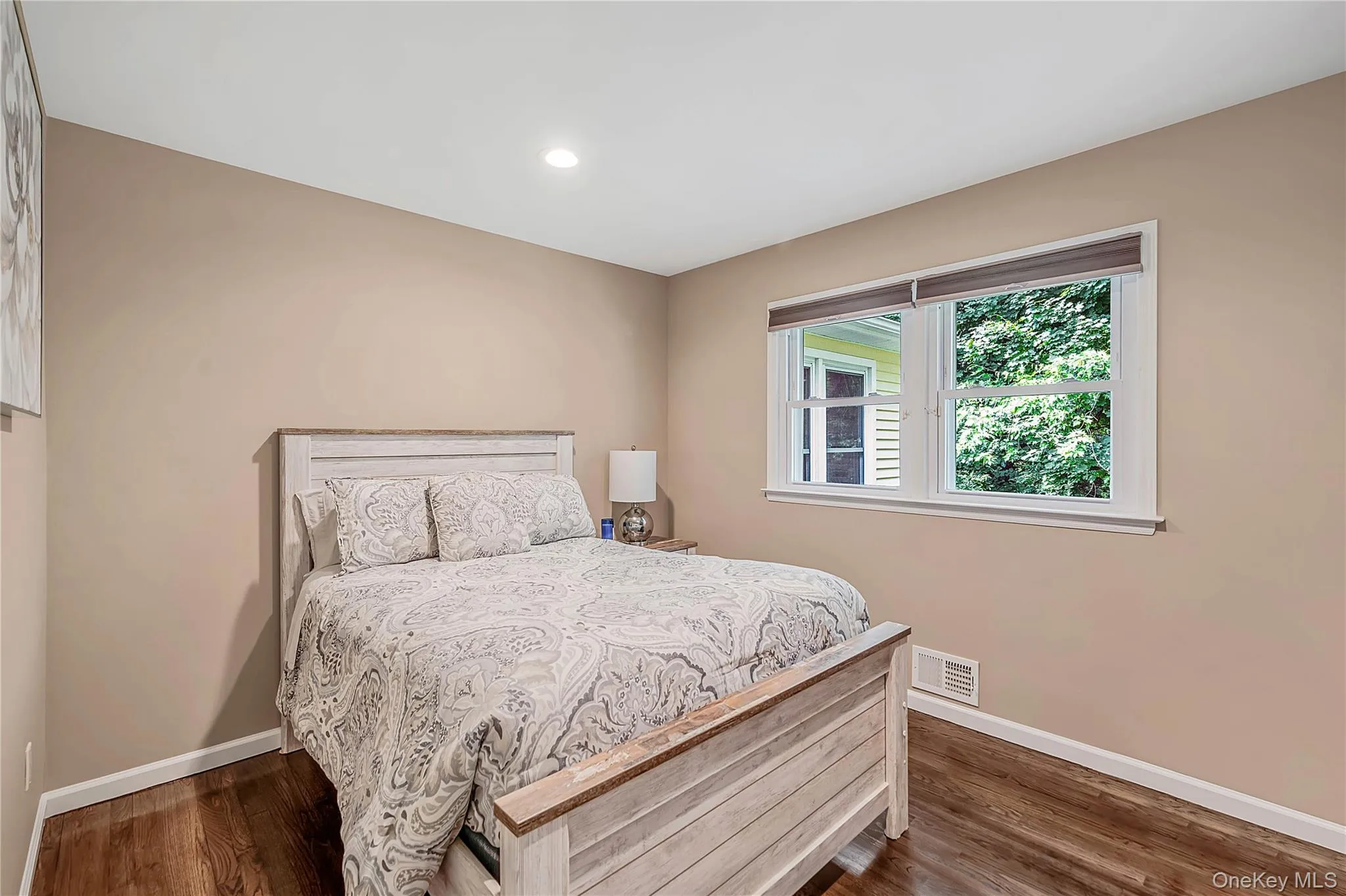10 Williamsburg Drive, Smithtown, NY, 4 Bedrooms Bedrooms, 8 Rooms Rooms,3 BathroomsBathrooms,Residential,For Rent,Williamsburg,0,1035573 10 Williamsburg Drive, Smithtown, NY, 4 Bedrooms Bedrooms, 8 Rooms Rooms,3 BathroomsBathrooms,Residential,For Rent,Williamsburg,0,1035573