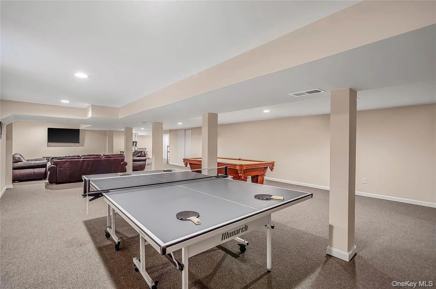 10 Williamsburg Drive, Smithtown, NY, 4 Bedrooms Bedrooms, 8 Rooms Rooms,3 BathroomsBathrooms,Residential,For Rent,Williamsburg,0,1035573 10 Williamsburg Drive, Smithtown, NY, 4 Bedrooms Bedrooms, 8 Rooms Rooms,3 BathroomsBathrooms,Residential,For Rent,Williamsburg,0,1035573
