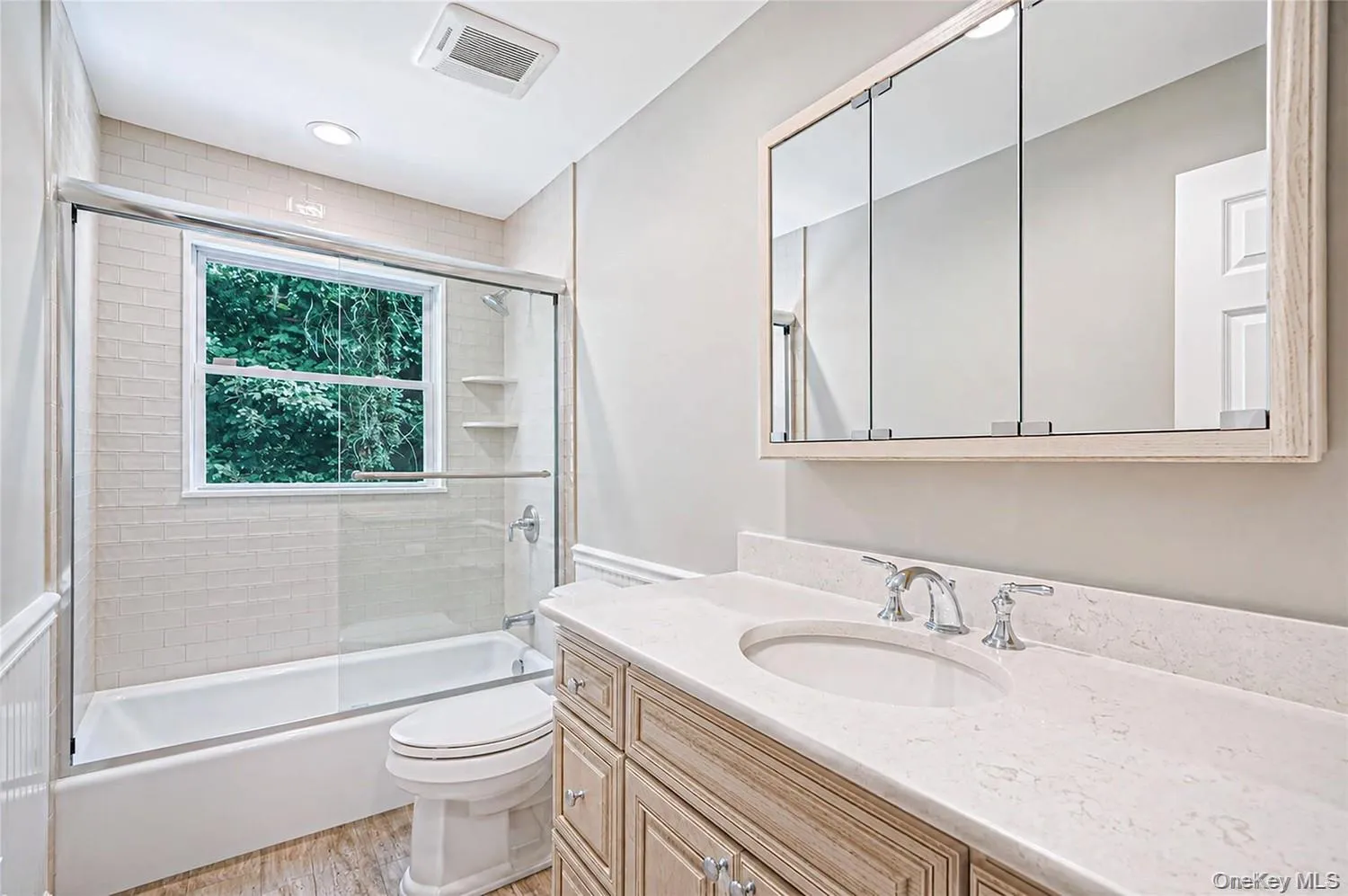 10 Williamsburg Drive, Smithtown, NY, 4 Bedrooms Bedrooms, 8 Rooms Rooms,3 BathroomsBathrooms,Residential,For Rent,Williamsburg,0,1035573 10 Williamsburg Drive, Smithtown, NY, 4 Bedrooms Bedrooms, 8 Rooms Rooms,3 BathroomsBathrooms,Residential,For Rent,Williamsburg,0,1035573