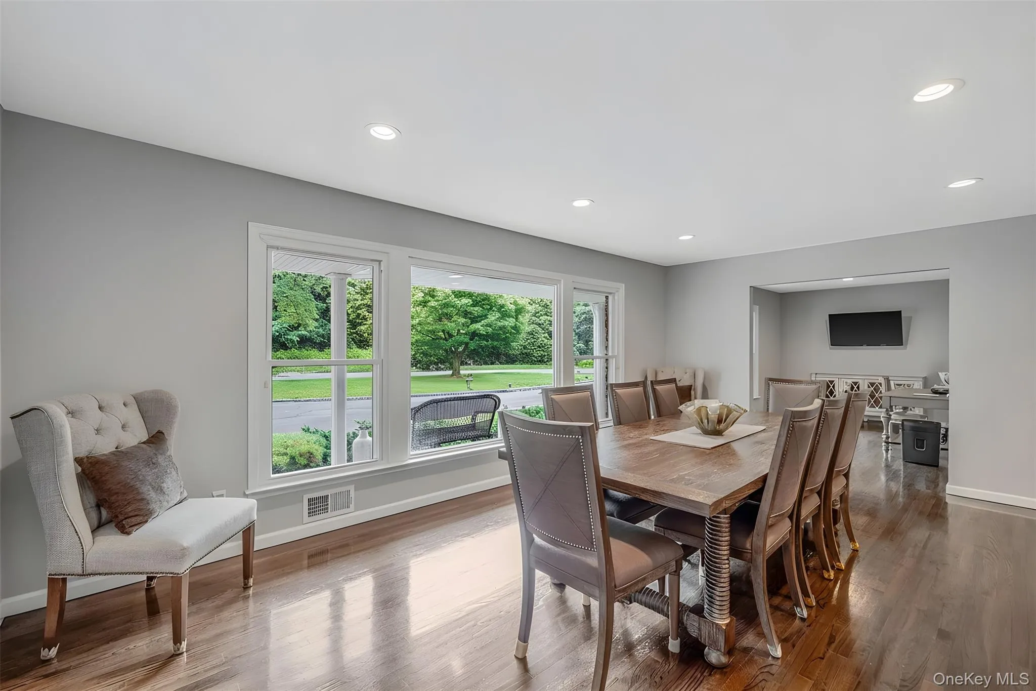 10 Williamsburg Drive, Smithtown, NY, 4 Bedrooms Bedrooms, 8 Rooms Rooms,3 BathroomsBathrooms,Residential,For Rent,Williamsburg,0,1035573 10 Williamsburg Drive, Smithtown, NY, 4 Bedrooms Bedrooms, 8 Rooms Rooms,3 BathroomsBathrooms,Residential,For Rent,Williamsburg,0,1035573