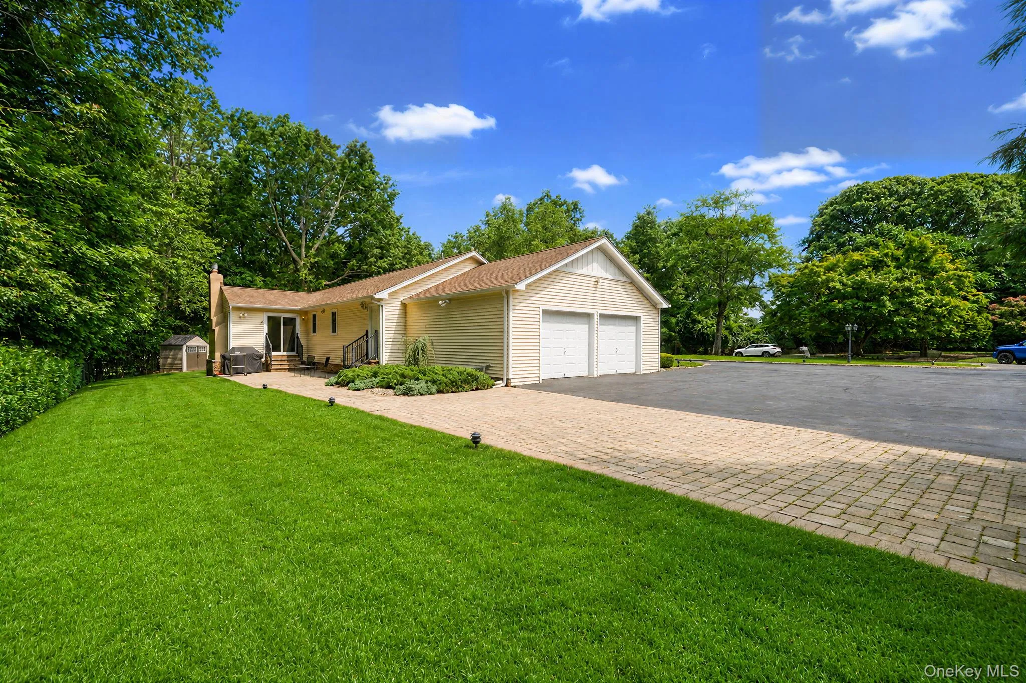 10 Williamsburg Drive, Smithtown, NY, 4 Bedrooms Bedrooms, 8 Rooms Rooms,3 BathroomsBathrooms,Residential,For Rent,Williamsburg,0,1035573 10 Williamsburg Drive, Smithtown, NY, 4 Bedrooms Bedrooms, 8 Rooms Rooms,3 BathroomsBathrooms,Residential,For Rent,Williamsburg,0,1035573