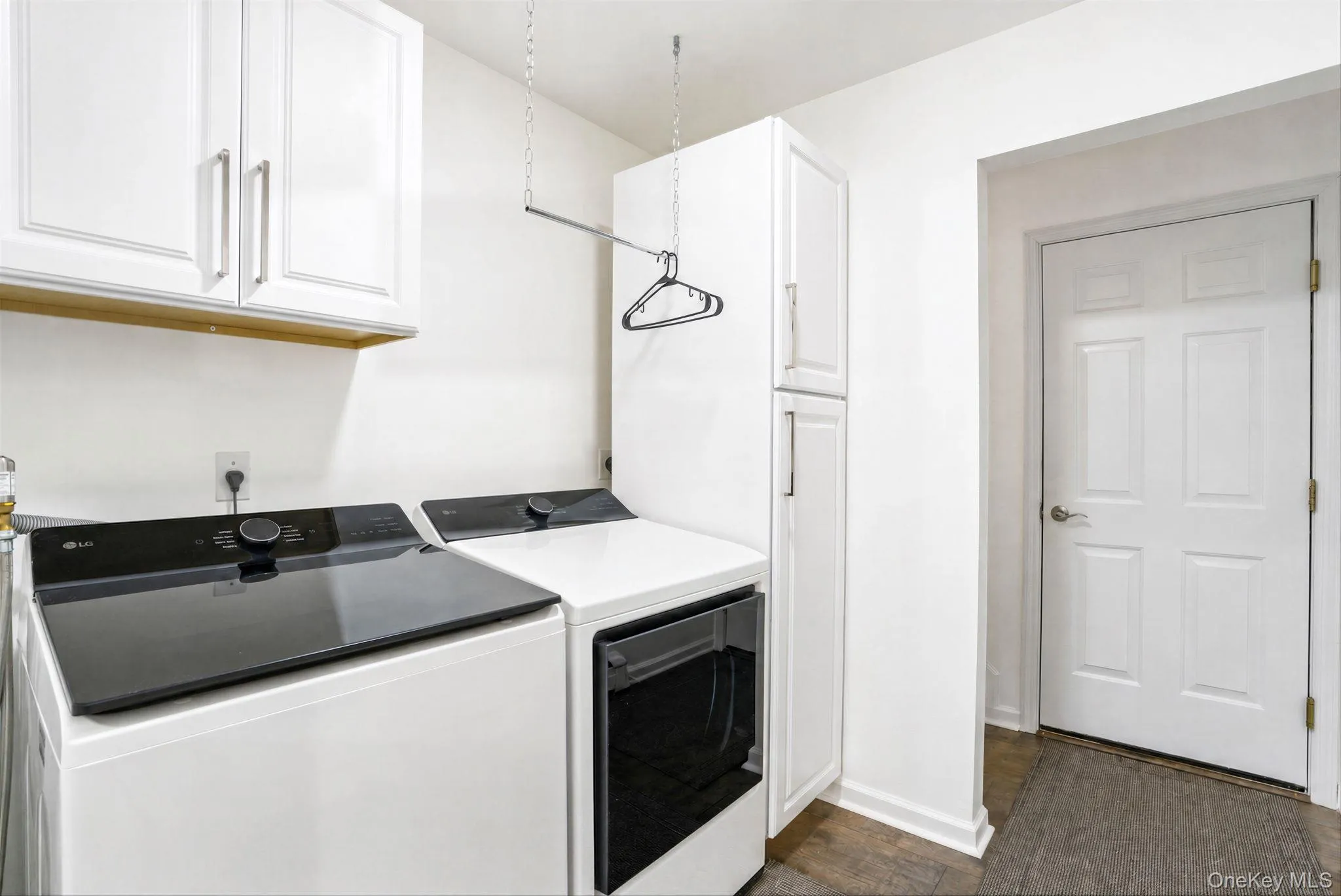 laundry room located on first floor in between kitchen and garage laundry room located on first floor in between kitchen and garage