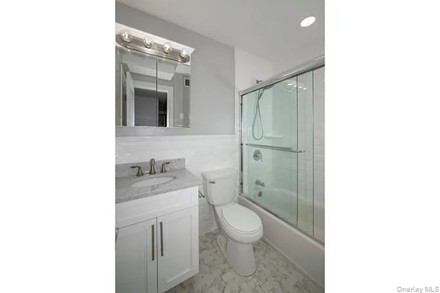 25 Tyler Street, Brookhaven, NY, 1 Bedroom Bedrooms, 4 Rooms Rooms,1 BathroomBathrooms,Residential Lease,For Rent,Tyler,0,1035578 25 Tyler Street, Brookhaven, NY, 1 Bedroom Bedrooms, 4 Rooms Rooms,1 BathroomBathrooms,Residential Lease,For Rent,Tyler,0,1035578