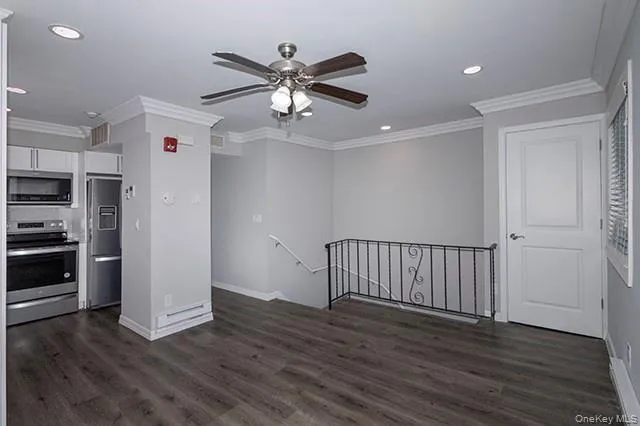 25 Tyler Street, Brookhaven, NY, 1 Bedroom Bedrooms, 4 Rooms Rooms,1 BathroomBathrooms,Residential Lease,For Rent,Tyler,0,1035578 25 Tyler Street, Brookhaven, NY, 1 Bedroom Bedrooms, 4 Rooms Rooms,1 BathroomBathrooms,Residential Lease,For Rent,Tyler,0,1035578