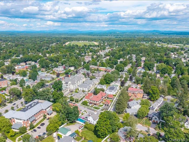 122 Regent Street, Saratoga Springs, NY, 3 Bedrooms Bedrooms, 7 Rooms Rooms,2 BathroomsBathrooms,Residential,For Rent,Regent,0,1035579 122 Regent Street, Saratoga Springs, NY, 3 Bedrooms Bedrooms, 7 Rooms Rooms,2 BathroomsBathrooms,Residential,For Rent,Regent,0,1035579