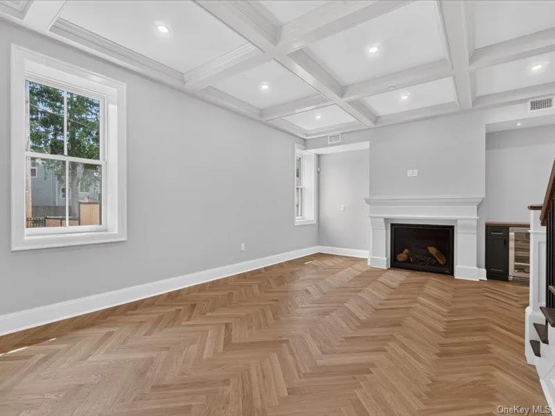 122 Regent Street, Saratoga Springs, NY, 3 Bedrooms Bedrooms, 7 Rooms Rooms,2 BathroomsBathrooms,Residential,For Rent,Regent,0,1035579 122 Regent Street, Saratoga Springs, NY, 3 Bedrooms Bedrooms, 7 Rooms Rooms,2 BathroomsBathrooms,Residential,For Rent,Regent,0,1035579