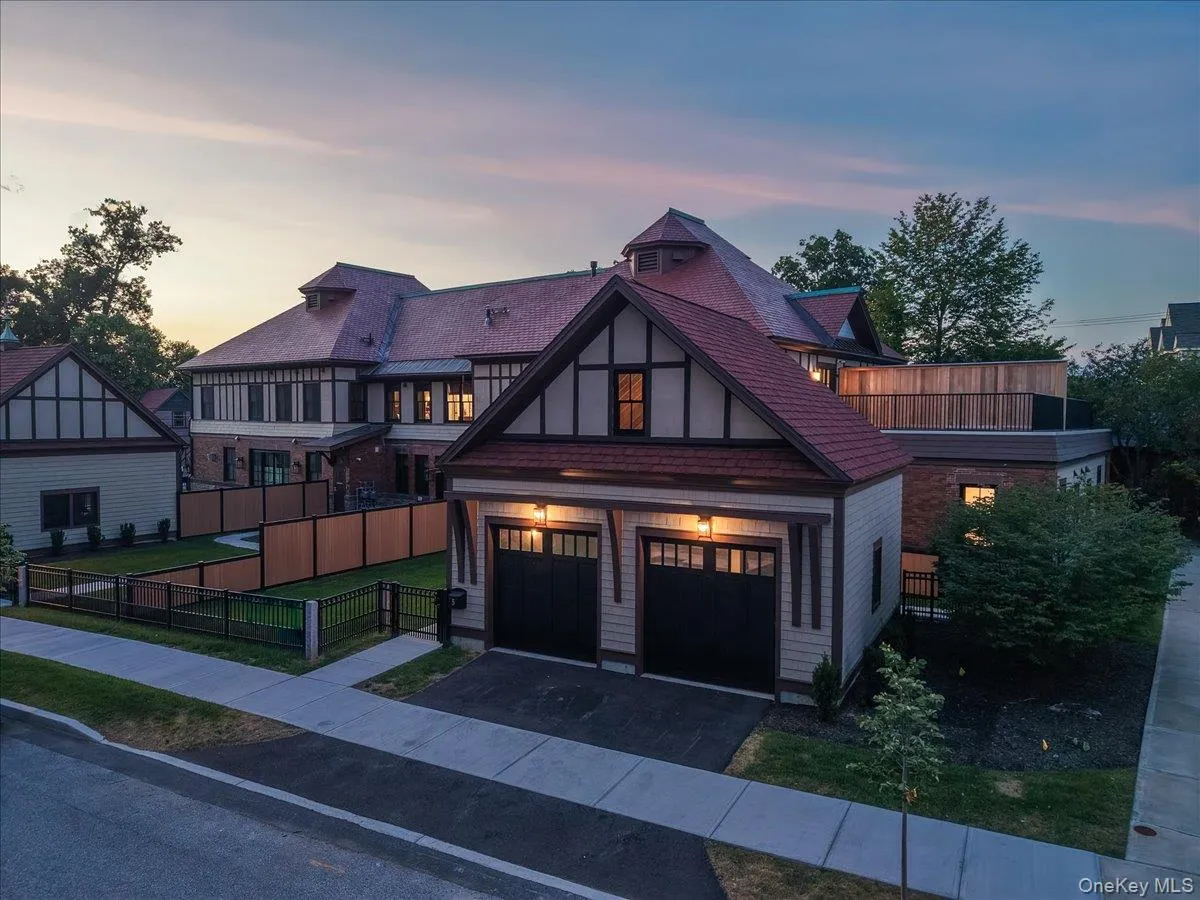 122 Regent Street, Saratoga Springs, NY, 3 Bedrooms Bedrooms, 7 Rooms Rooms,2 BathroomsBathrooms,Residential,For Rent,Regent,0,1035579 122 Regent Street, Saratoga Springs, NY, 3 Bedrooms Bedrooms, 7 Rooms Rooms,2 BathroomsBathrooms,Residential,For Rent,Regent,0,1035579