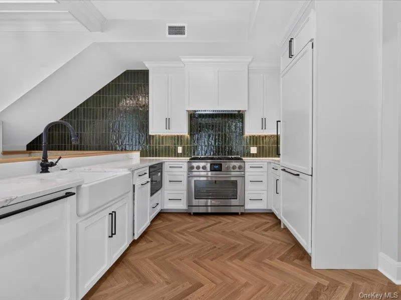 122 Regent Street, Saratoga Springs, NY, 3 Bedrooms Bedrooms, 7 Rooms Rooms,2 BathroomsBathrooms,Residential,For Rent,Regent,0,1035579 122 Regent Street, Saratoga Springs, NY, 3 Bedrooms Bedrooms, 7 Rooms Rooms,2 BathroomsBathrooms,Residential,For Rent,Regent,0,1035579