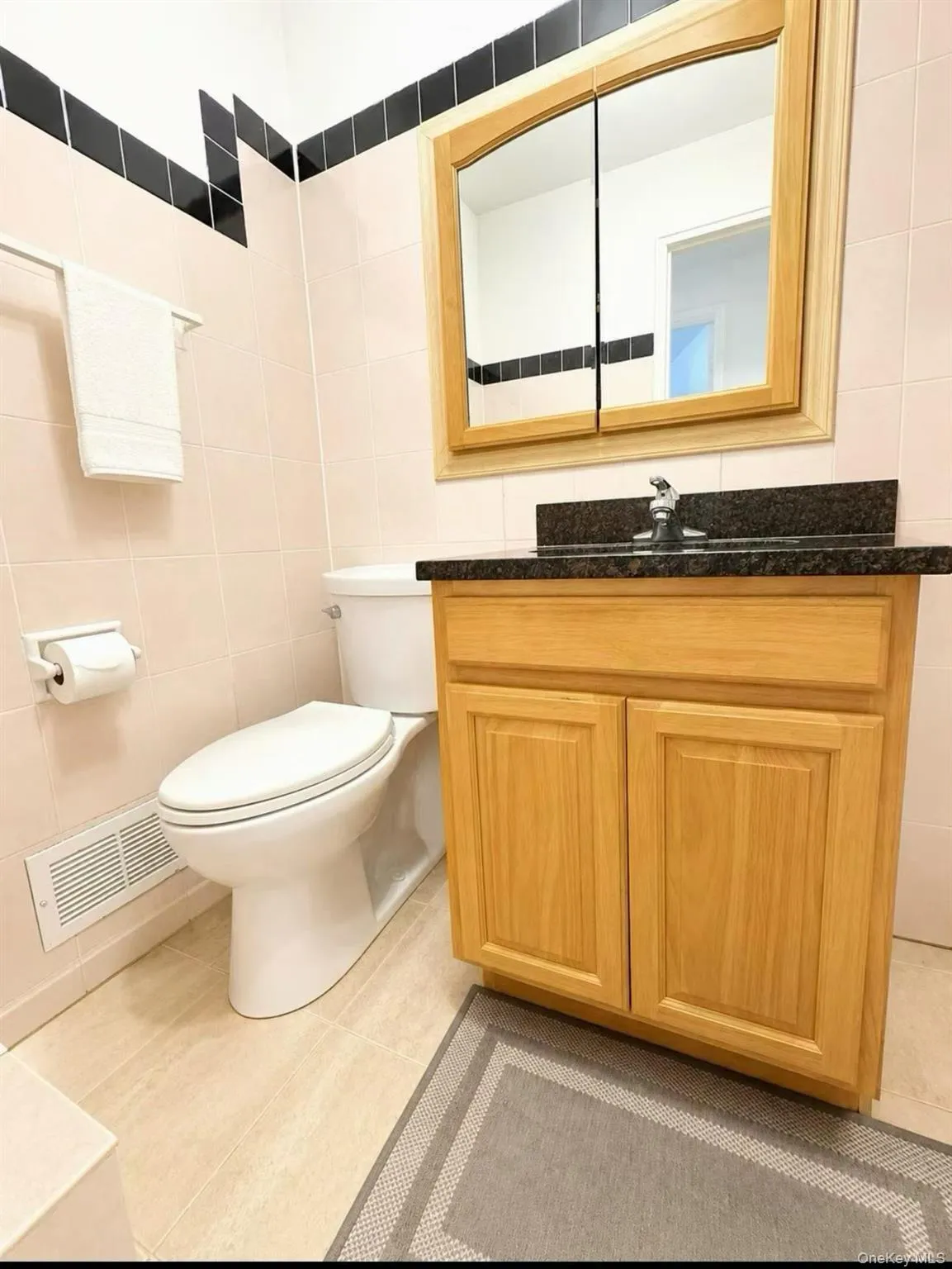 4732 207th Street, New York, NY, 2 Bedrooms Bedrooms, 4 Rooms Rooms,2 BathroomsBathrooms,Residential,For Rent,207th,0,1035585 4732 207th Street, New York, NY, 2 Bedrooms Bedrooms, 4 Rooms Rooms,2 BathroomsBathrooms,Residential,For Rent,207th,0,1035585