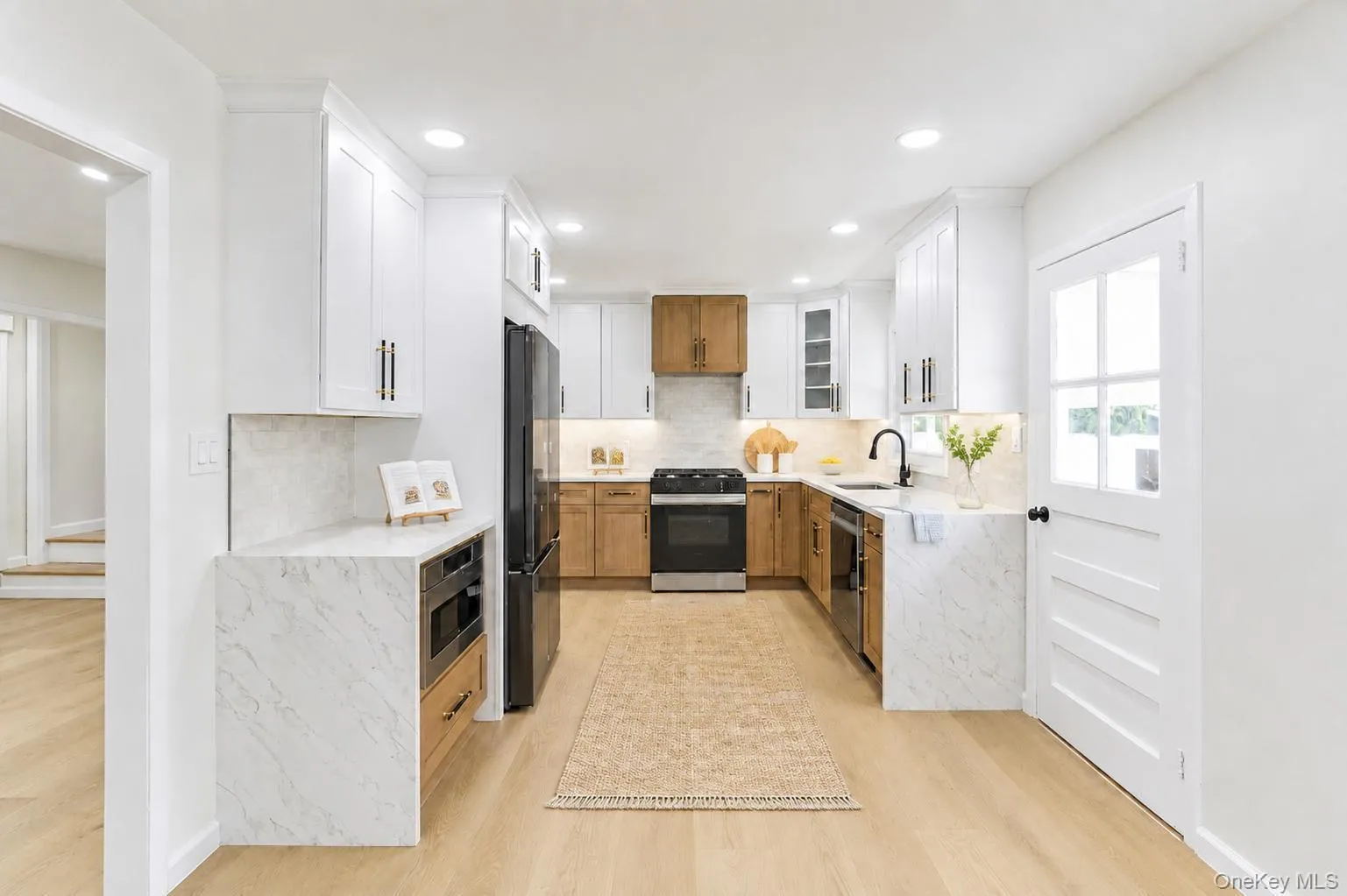 10 York Street, Oyster Bay, NY, 4 Bedrooms Bedrooms, 8 Rooms Rooms,3 BathroomsBathrooms,Residential,For Rent,York,0,1035586 10 York Street, Oyster Bay, NY, 4 Bedrooms Bedrooms, 8 Rooms Rooms,3 BathroomsBathrooms,Residential,For Rent,York,0,1035586