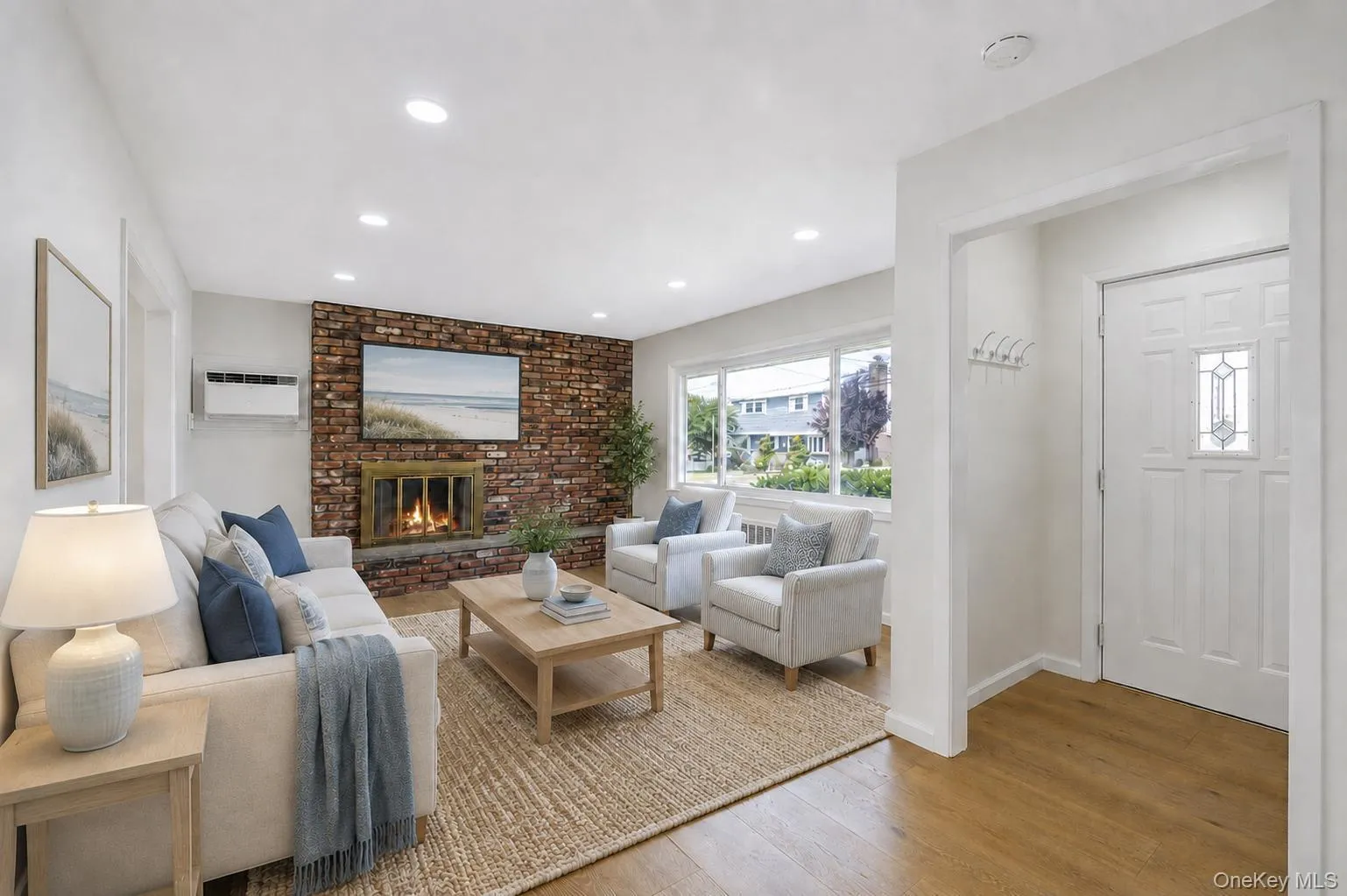 10 York Street, Oyster Bay, NY, 4 Bedrooms Bedrooms, 8 Rooms Rooms,3 BathroomsBathrooms,Residential,For Rent,York,0,1035586 10 York Street, Oyster Bay, NY, 4 Bedrooms Bedrooms, 8 Rooms Rooms,3 BathroomsBathrooms,Residential,For Rent,York,0,1035586