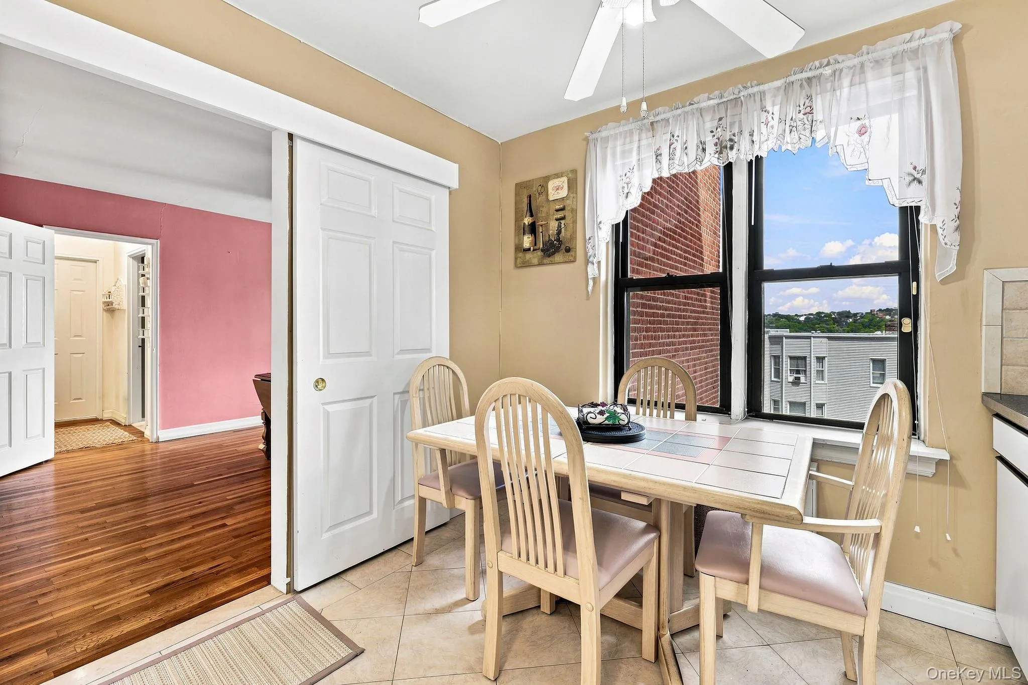 10 Franklin Avenue, White Plains, NY, 1 Bedroom Bedrooms, 3 Rooms Rooms,1 BathroomBathrooms,Residential,For Rent,Franklin,0,1035588 10 Franklin Avenue, White Plains, NY, 1 Bedroom Bedrooms, 3 Rooms Rooms,1 BathroomBathrooms,Residential,For Rent,Franklin,0,1035588