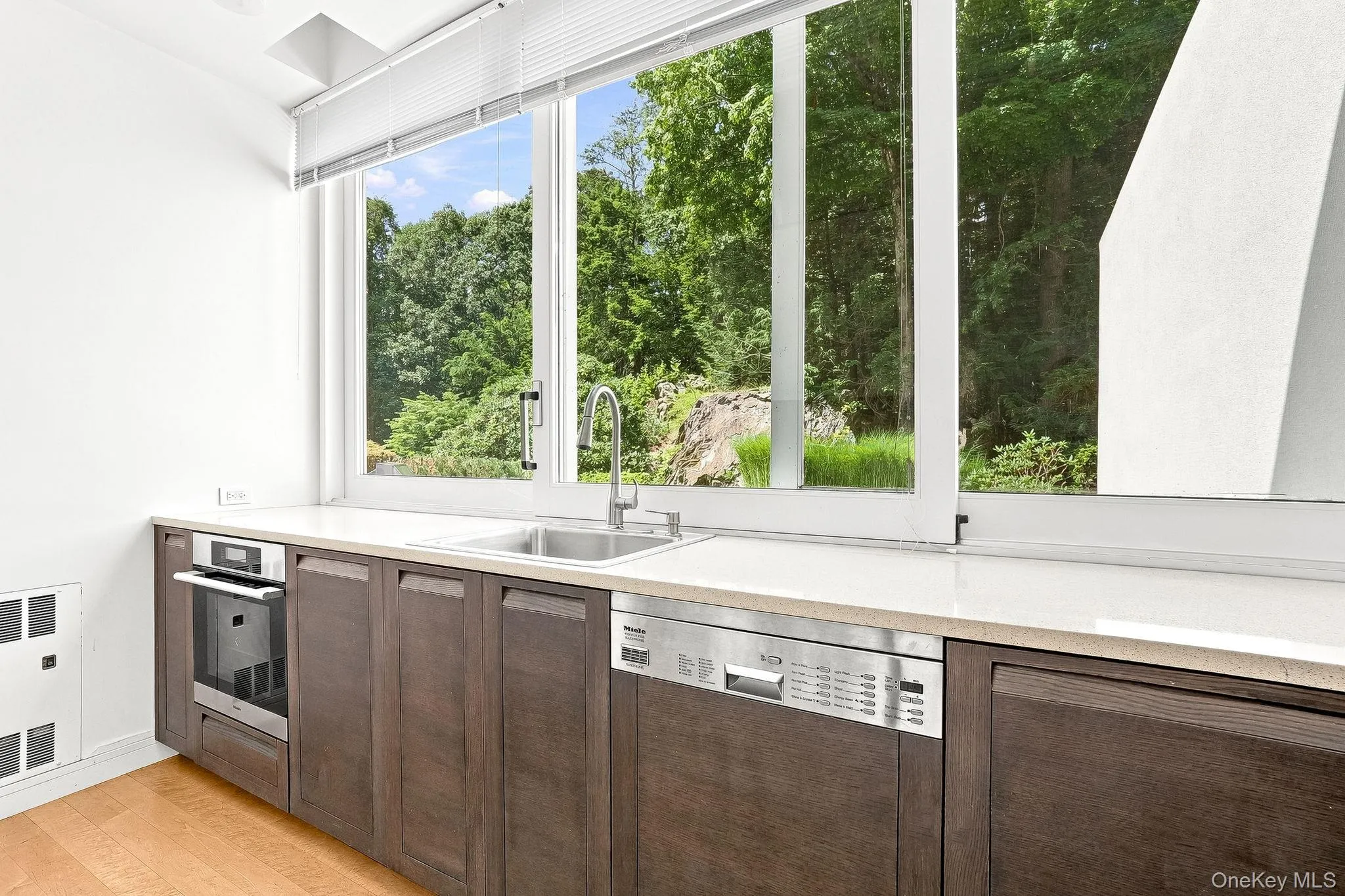 20 Bessel Lane, New Castle, NY, 6 Bedrooms Bedrooms, 11 Rooms Rooms,5 BathroomsBathrooms,Residential,For Rent,Bessel,0,1035591 20 Bessel Lane, New Castle, NY, 6 Bedrooms Bedrooms, 11 Rooms Rooms,5 BathroomsBathrooms,Residential,For Rent,Bessel,0,1035591