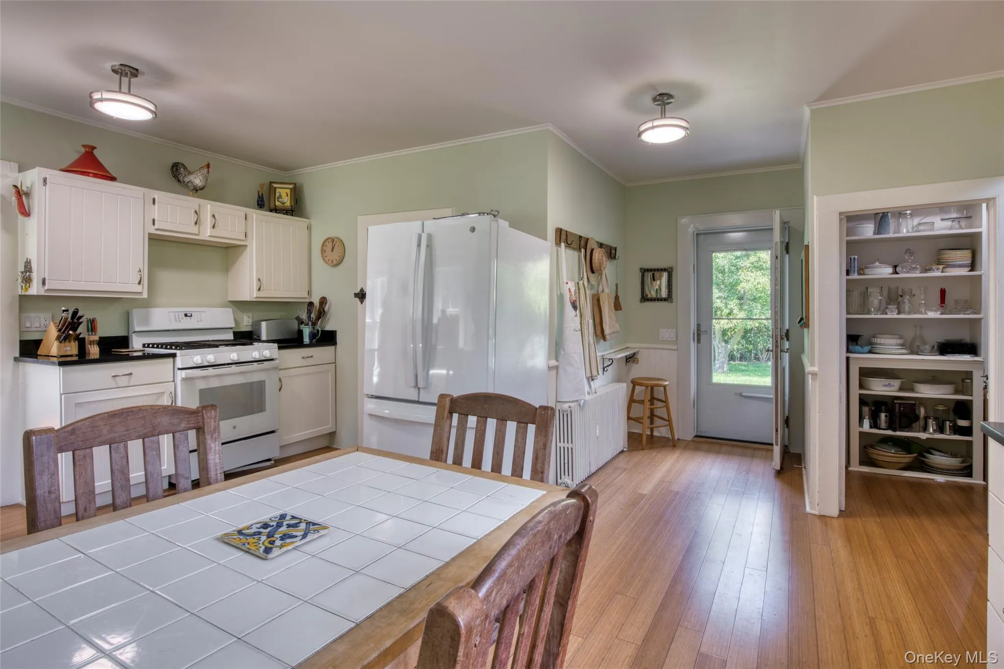 kitchen & pantry kitchen & pantry