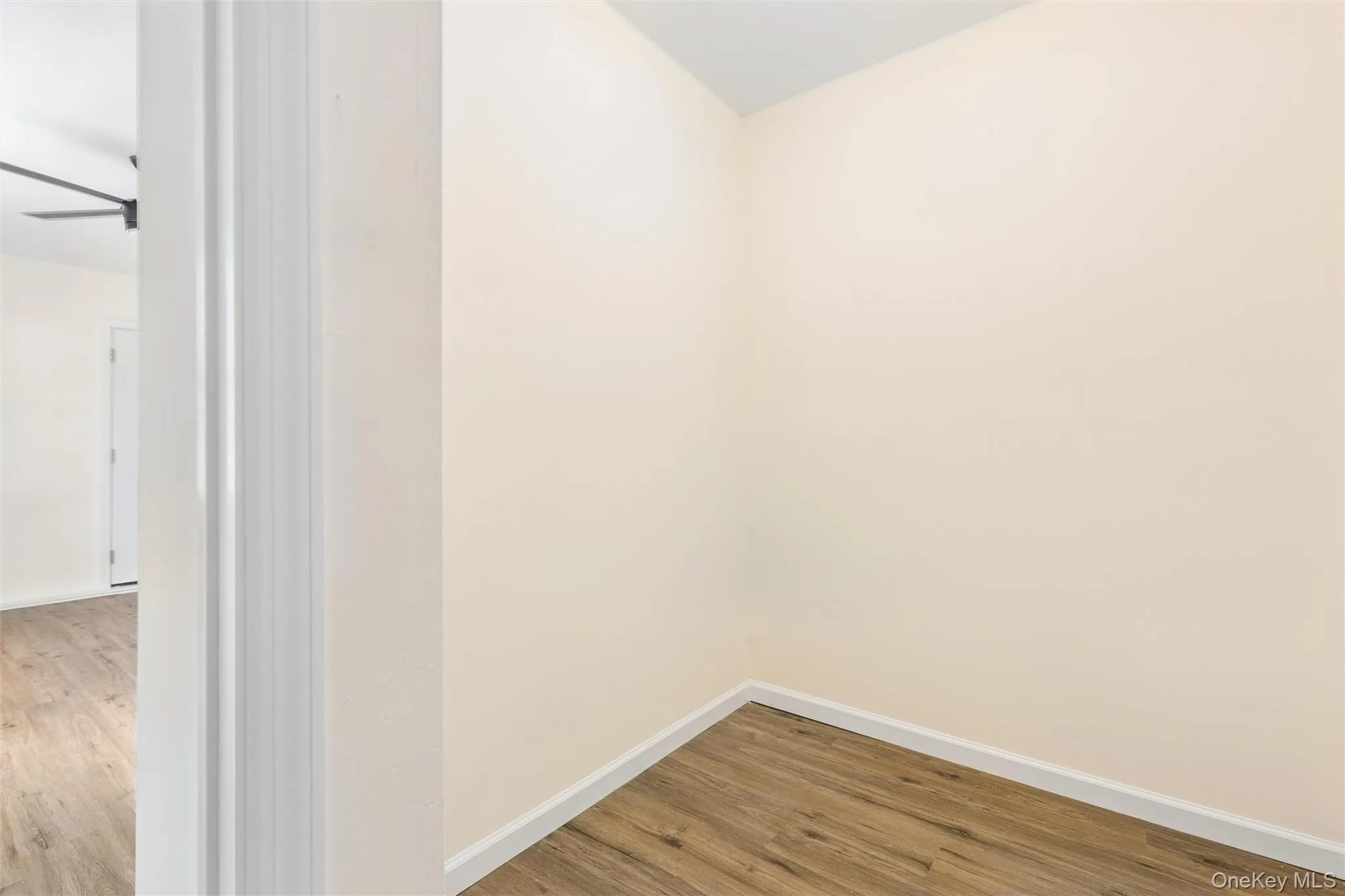 91 Circle Drive, Brookhaven, NY, 3 Bedrooms Bedrooms, 7 Rooms Rooms,1 BathroomBathrooms,Residential,For Rent,Circle,0,1035597 91 Circle Drive, Brookhaven, NY, 3 Bedrooms Bedrooms, 7 Rooms Rooms,1 BathroomBathrooms,Residential,For Rent,Circle,0,1035597
