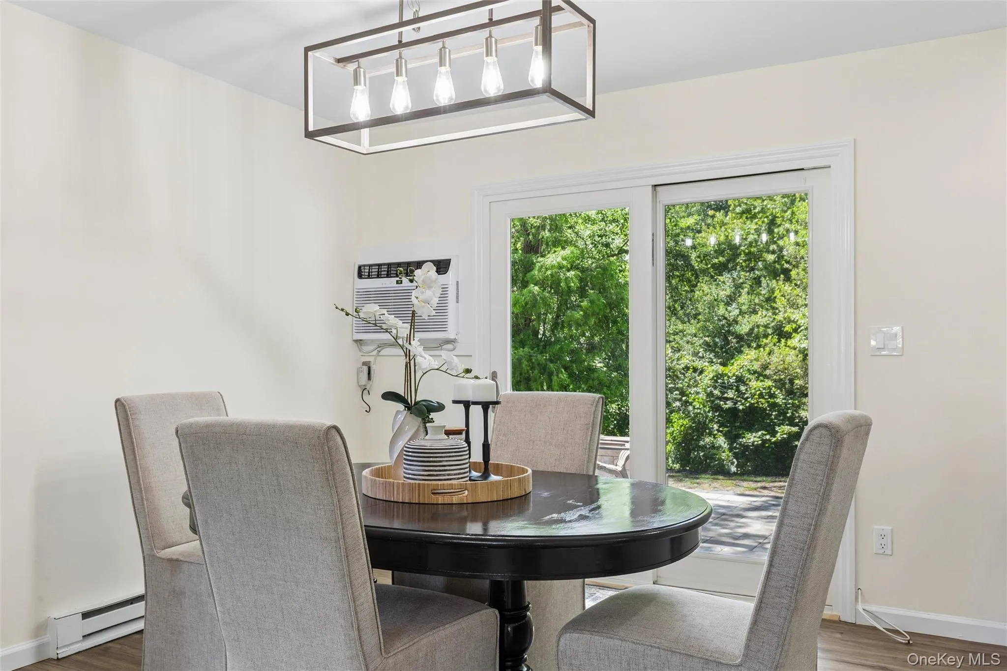 91 Circle Drive, Brookhaven, NY, 3 Bedrooms Bedrooms, 7 Rooms Rooms,1 BathroomBathrooms,Residential,For Rent,Circle,0,1035597 91 Circle Drive, Brookhaven, NY, 3 Bedrooms Bedrooms, 7 Rooms Rooms,1 BathroomBathrooms,Residential,For Rent,Circle,0,1035597