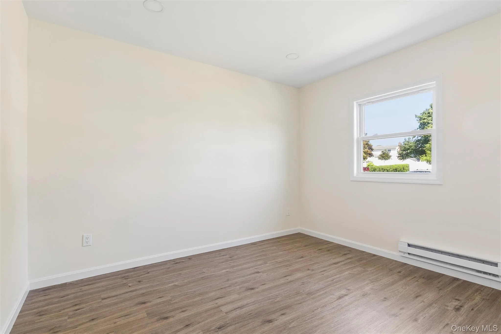 91 Circle Drive, Brookhaven, NY, 3 Bedrooms Bedrooms, 7 Rooms Rooms,1 BathroomBathrooms,Residential,For Rent,Circle,0,1035597 91 Circle Drive, Brookhaven, NY, 3 Bedrooms Bedrooms, 7 Rooms Rooms,1 BathroomBathrooms,Residential,For Rent,Circle,0,1035597